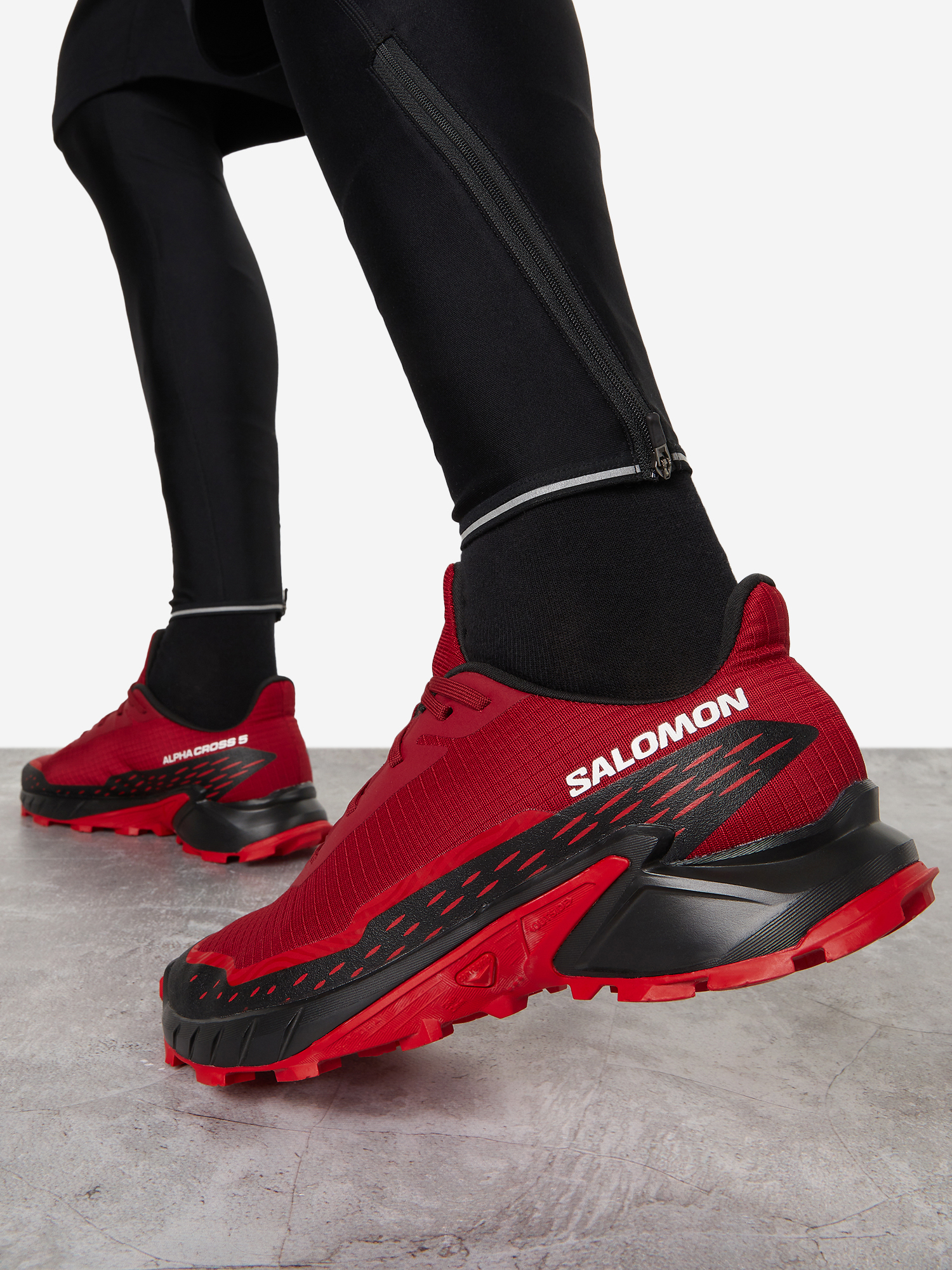 

Кроссовки мужские Salomon Alphacross 5, Красный