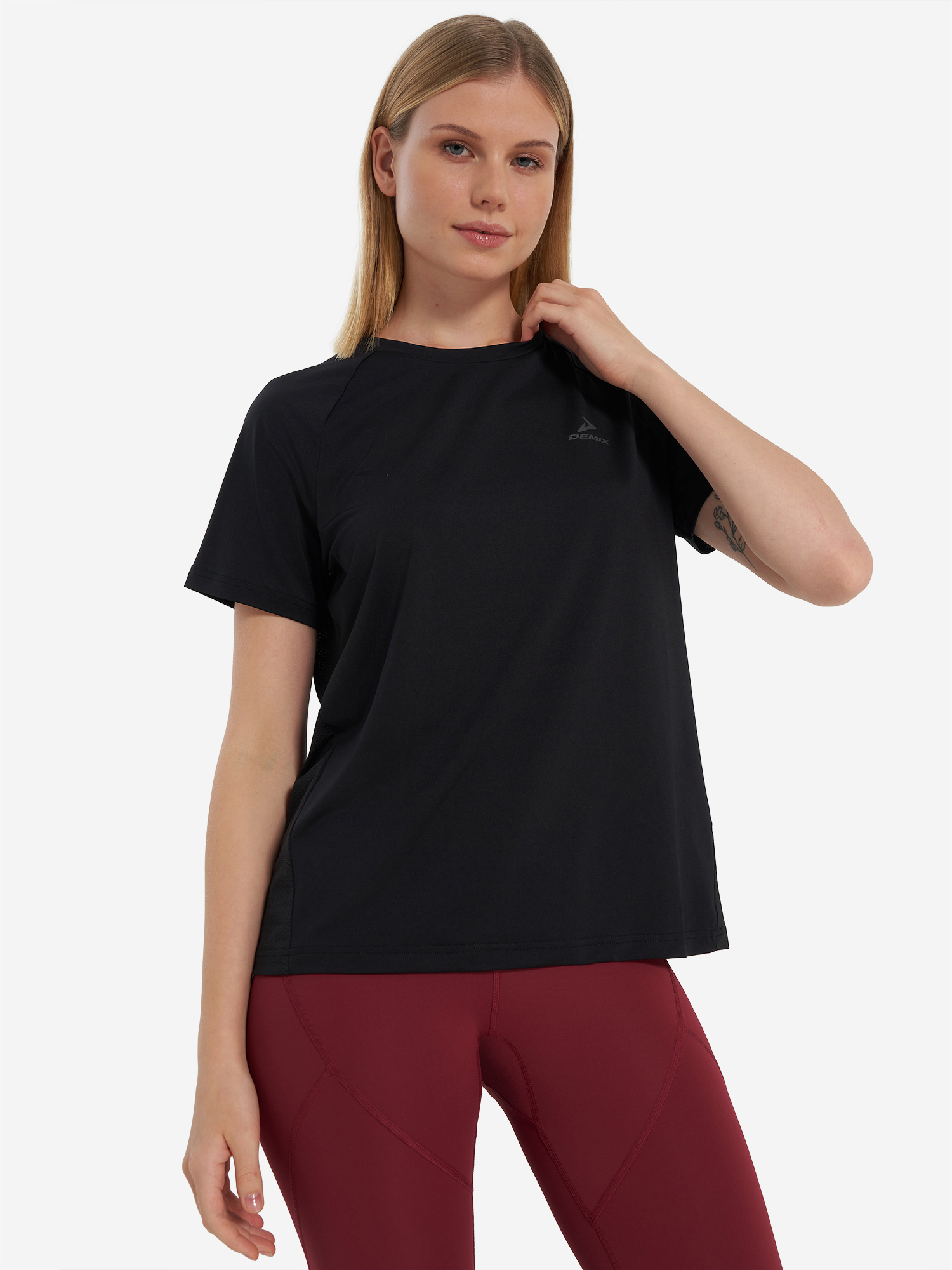

Футболка женская Demix, Черный