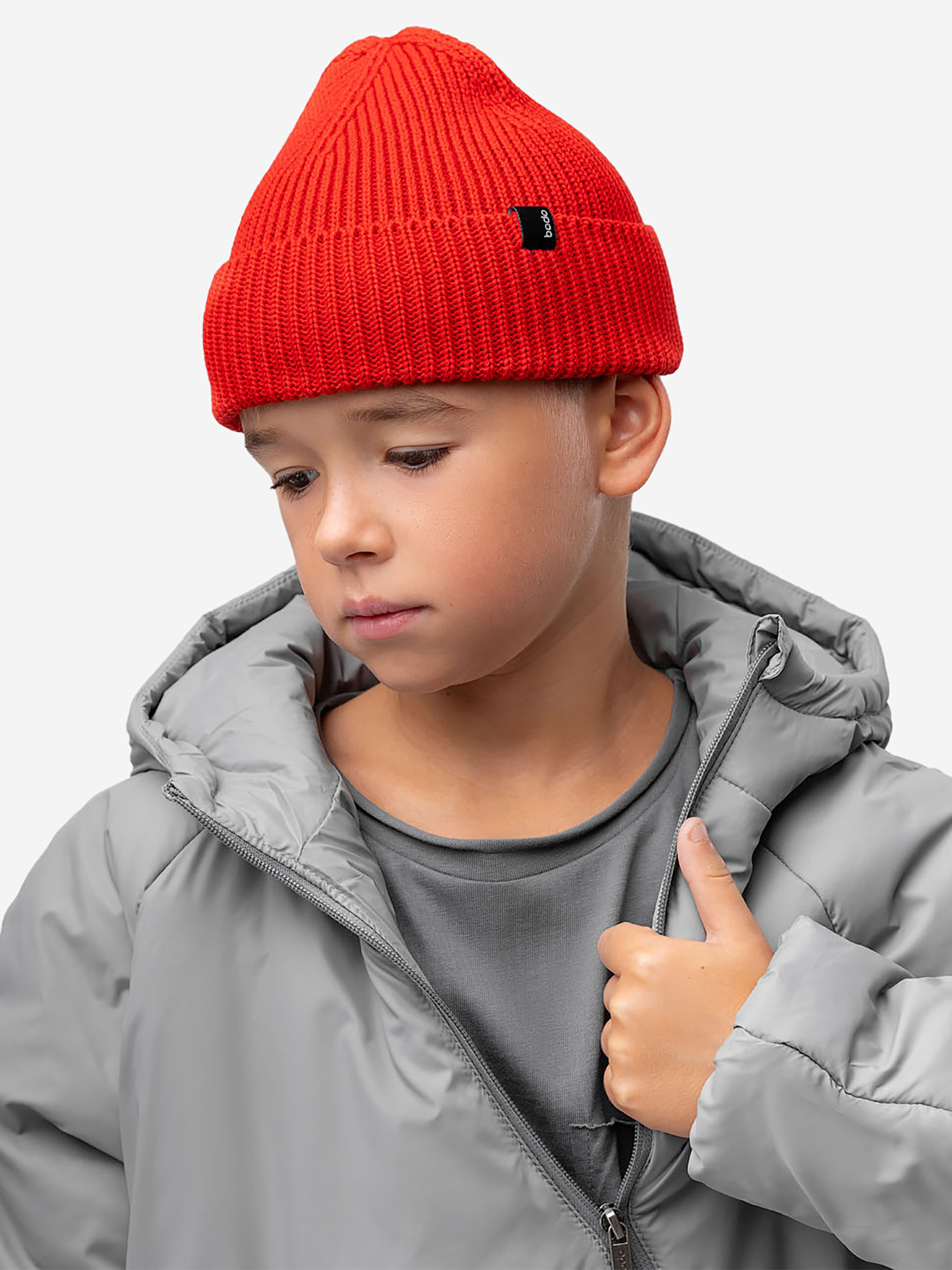 Изображение товара Вязаная шапка bodo красная для детей и взрослых стильный аксессуар зимний демисезон
