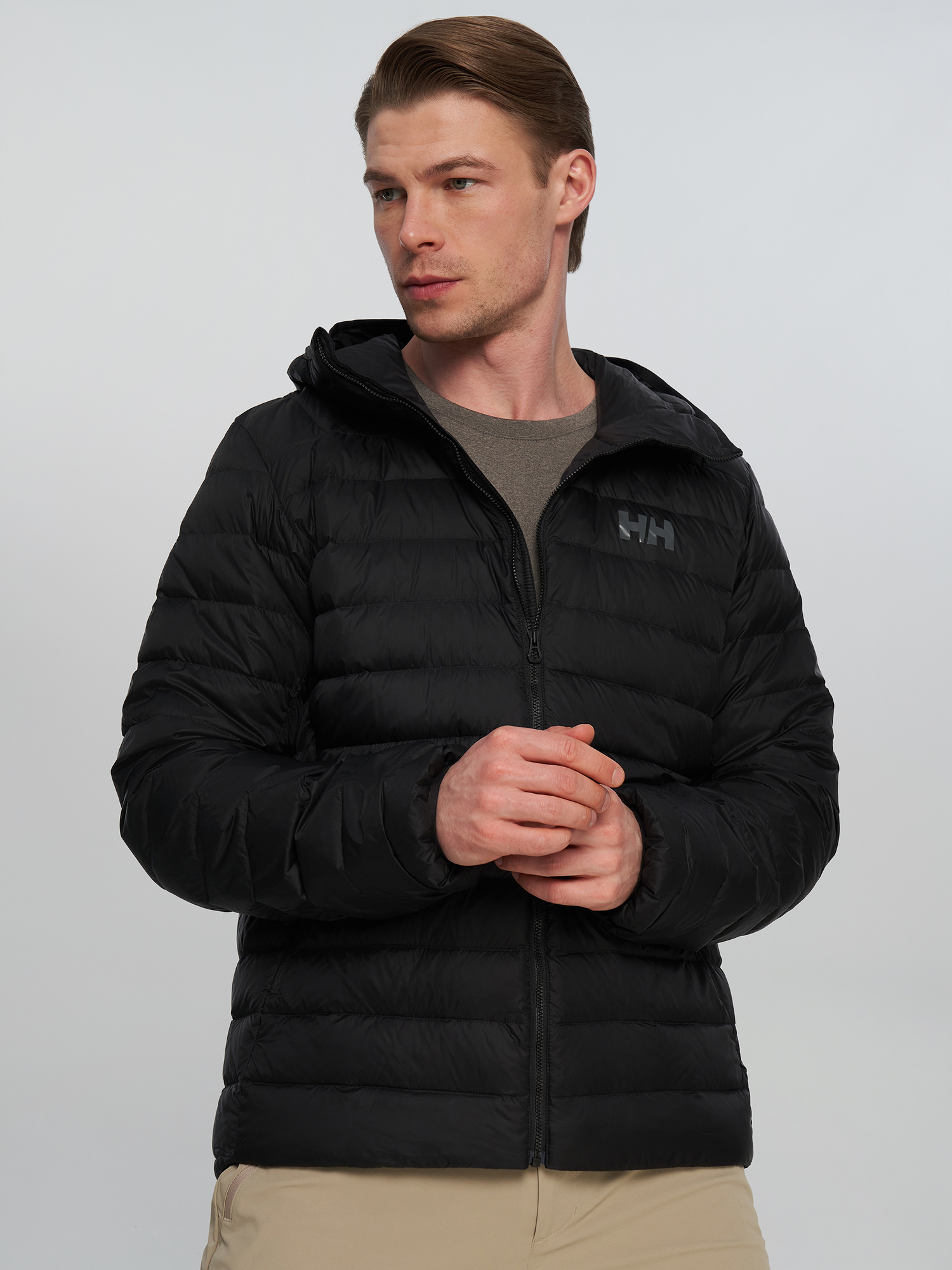 Изображение товара Мужской пуховик Helly Hansen Verglas 2.0 для активных зимних прогулок и походов Изображение товара Мужской пуховик Helly Hansen Verglas 2.0 для активных зимних прогулок и походов