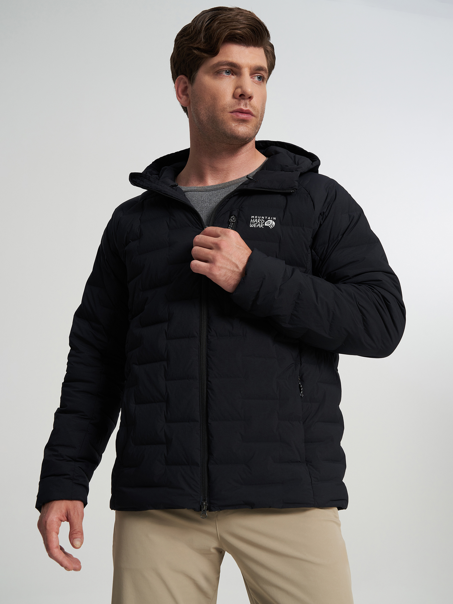 Изображение товара Ультралегкий пуховик мужской Mountain Hardwear Stretchdown Hooded Jacket, Черный Изображение товара Ультралегкий пуховик мужской Mountain Hardwear Stretchdown Hooded Jacket, Черный