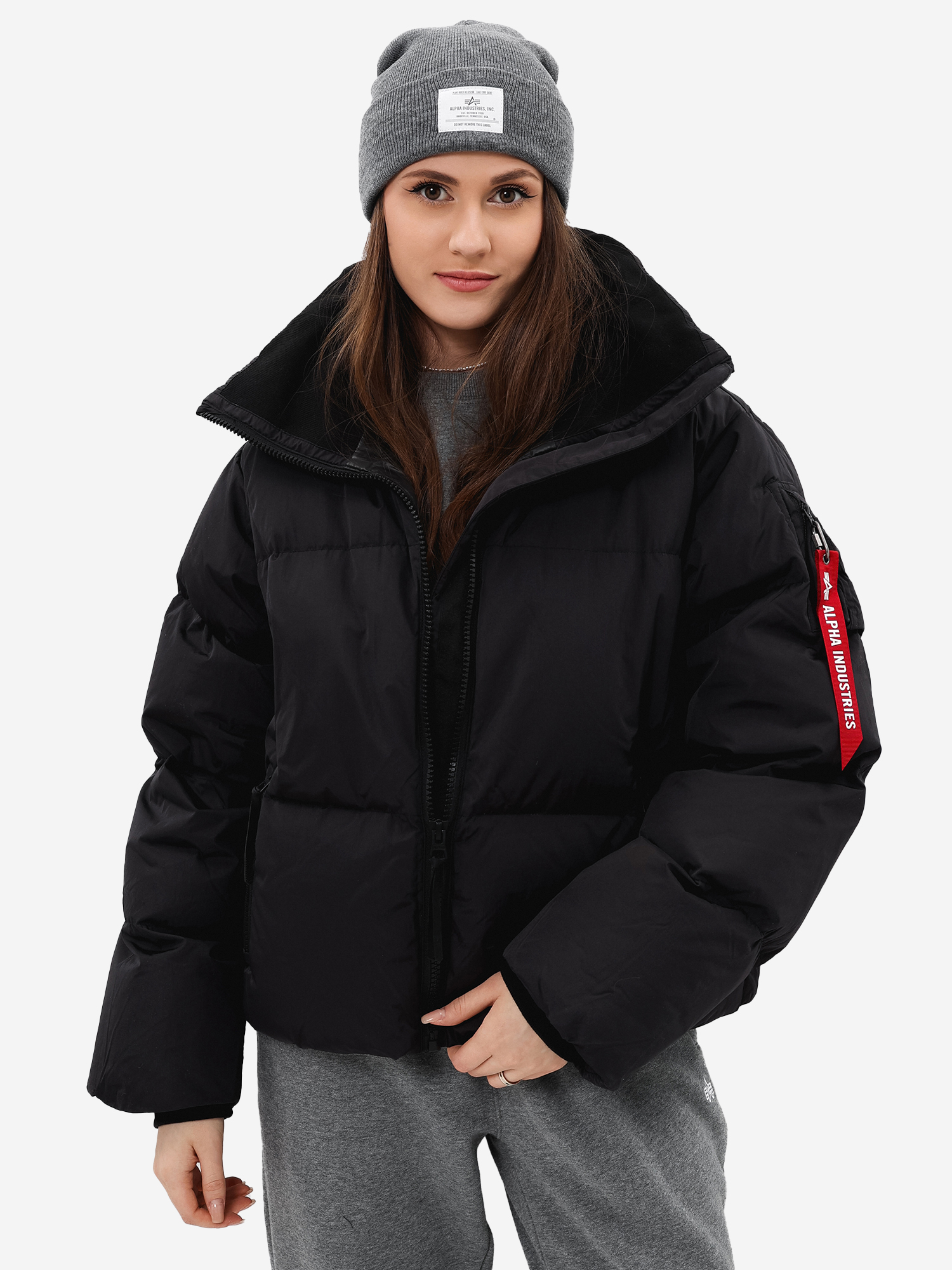 Изображение товара Женский зимний пуховик Sierra Short Puffer W Alpha Industriesshort пух короткий тепло легкий водоот