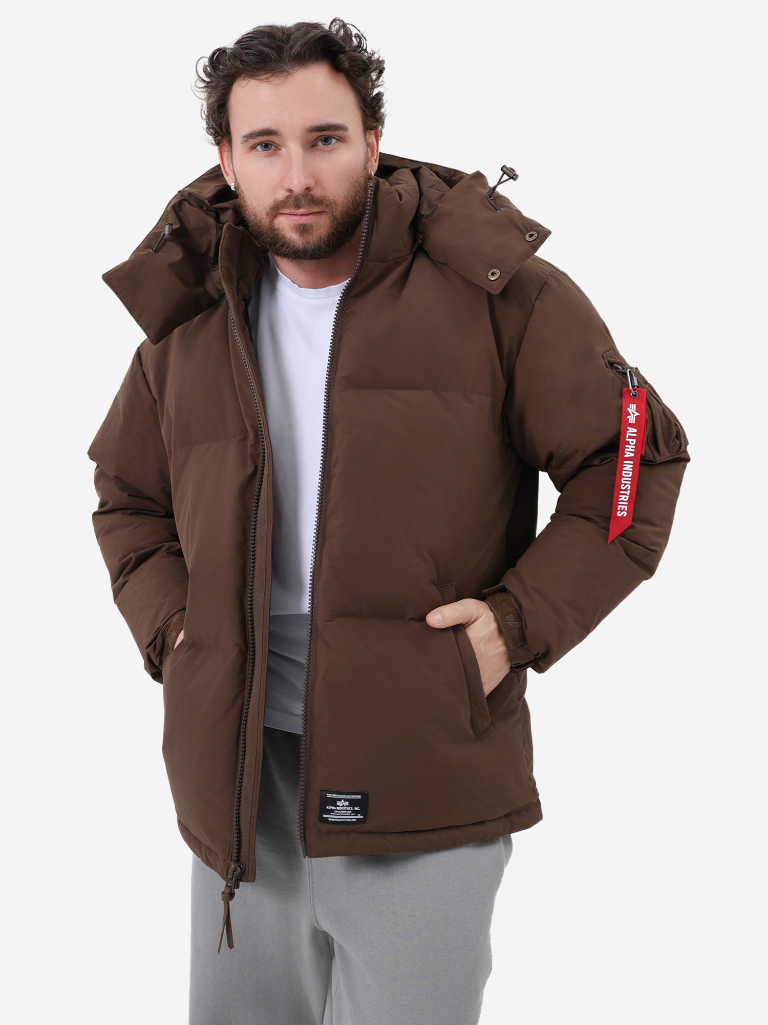 Изображение товара Мужской зимний пуховик Puffer Parka Alpha Industries для холодной погоды