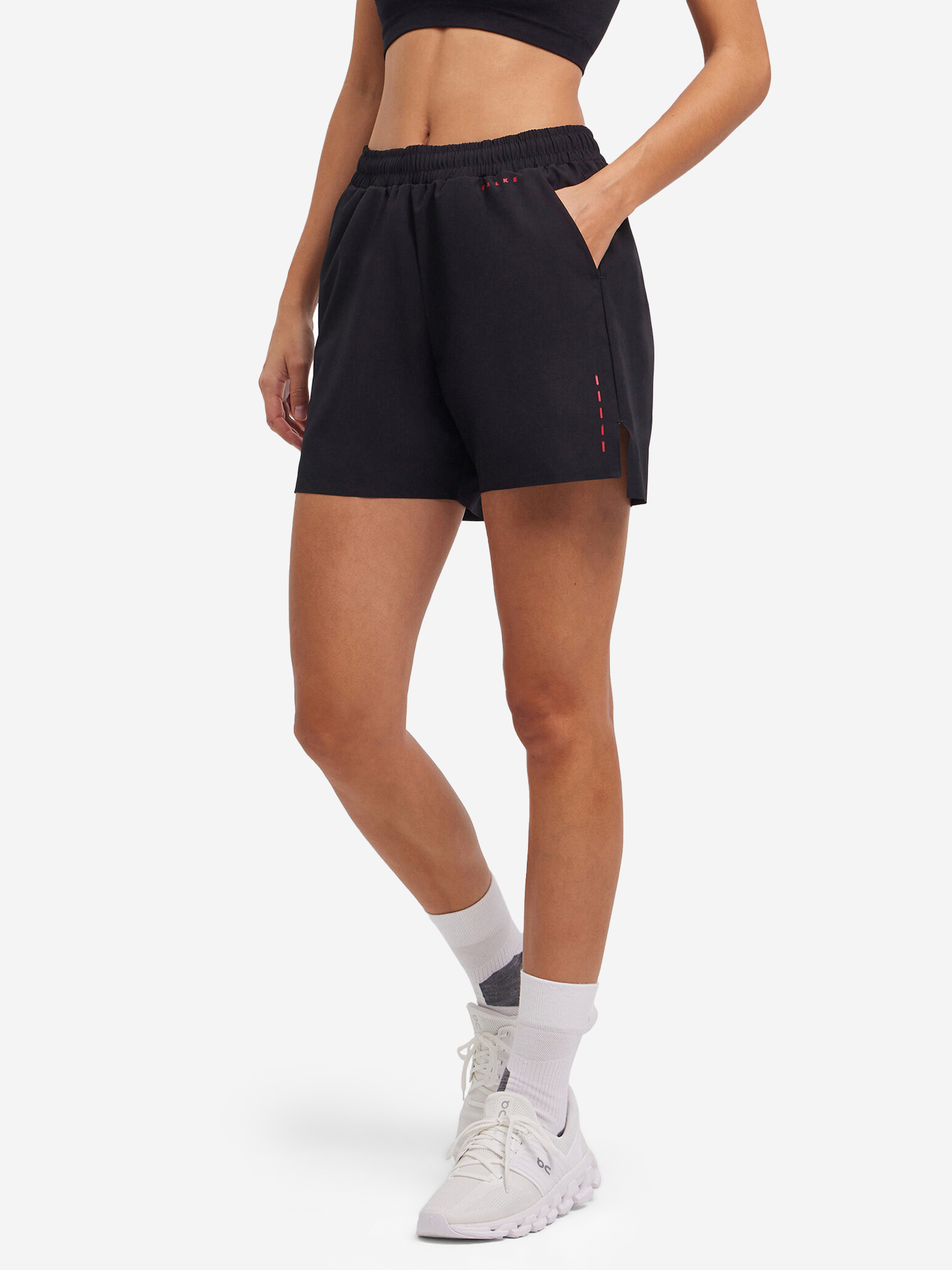 Изображение товара Женские спортивные шорты FALKE для активных тренировок и отдыха