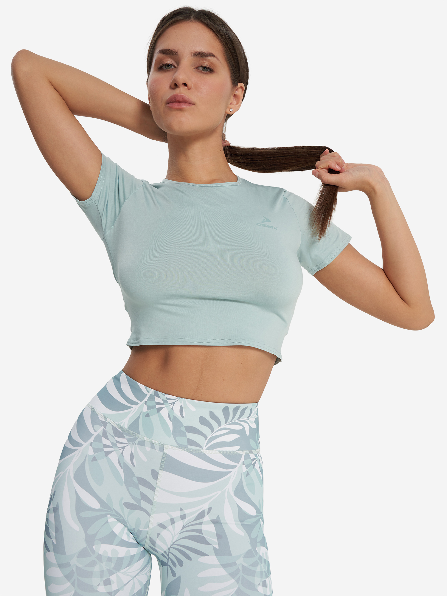 Изображение товара Женская футболка Demix для йоги и активного отдыха короткая