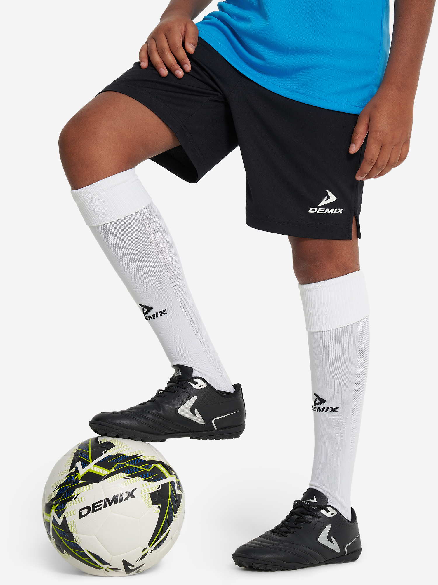 Изображение товара Шорты для мальчиков Demix для футбола с технологией Movi Wick