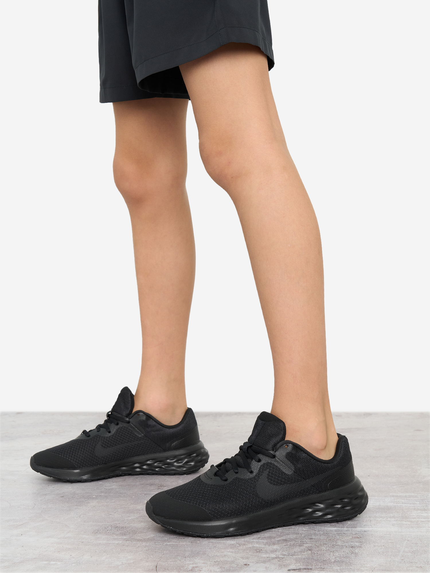 Кроссовки для мальчиков Nike Revolution 6 NN GS, Черный