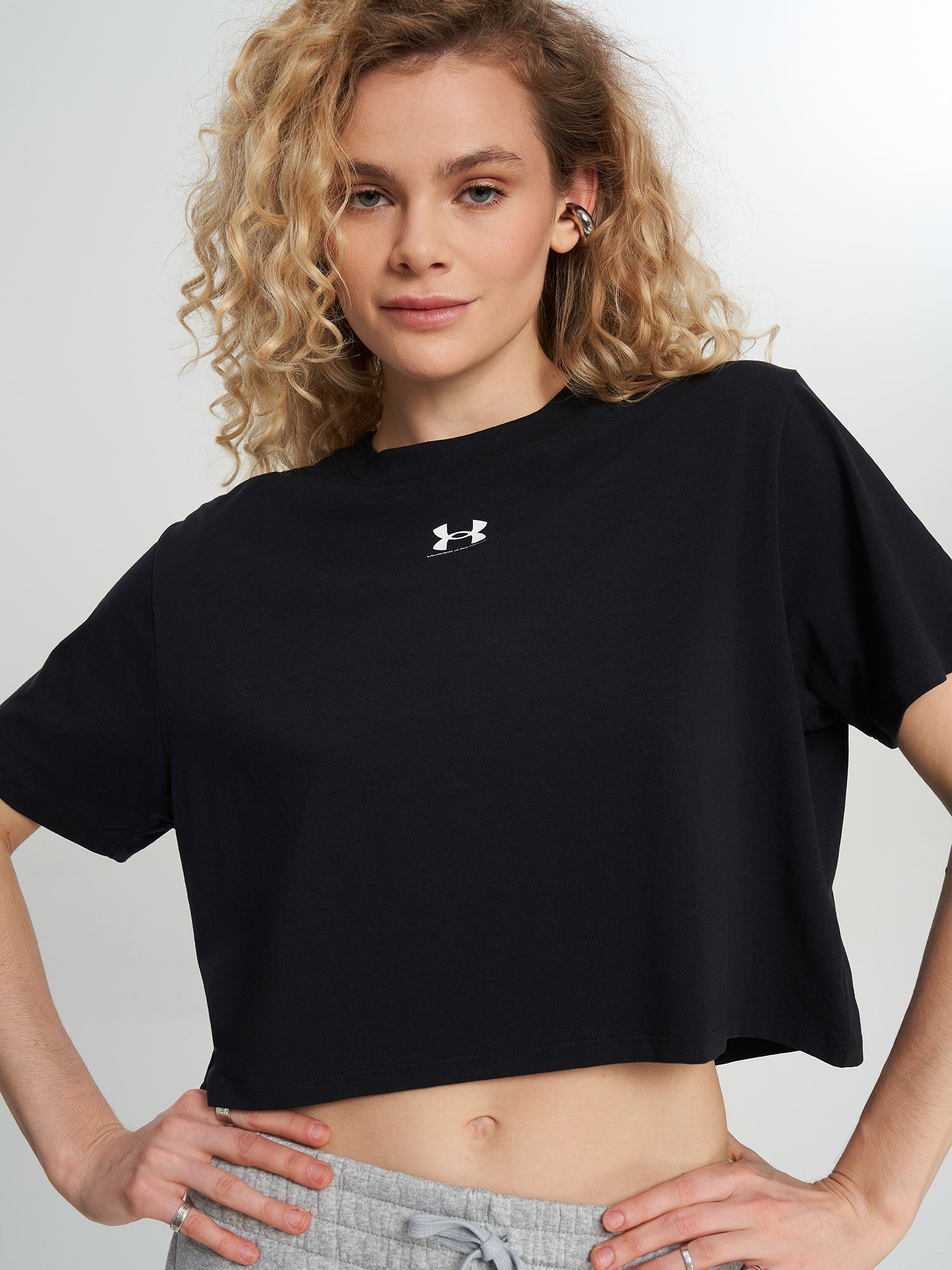 Футболка Under Armour Rival Boxy, черный, арт. 6011064U0F-001
