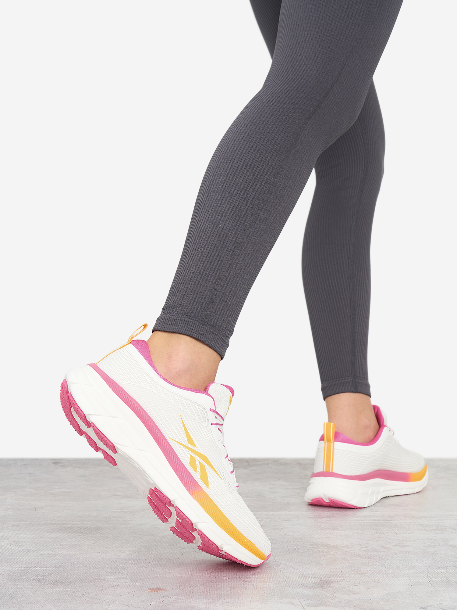 

Кроссовки женские Reebok Road Strider, Белый