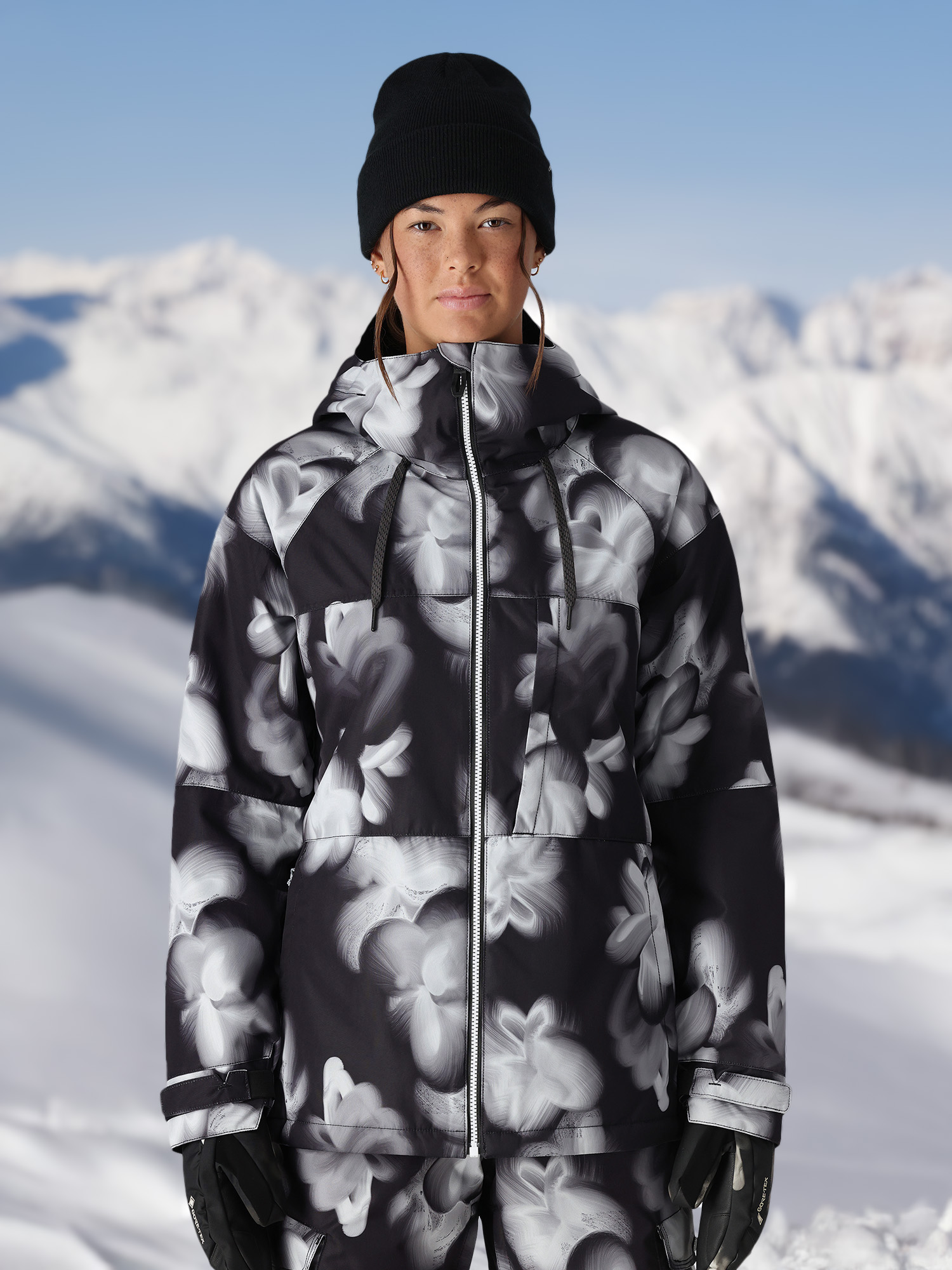 

Куртка утепленная женская 686 Black Ghost Floral, Черный