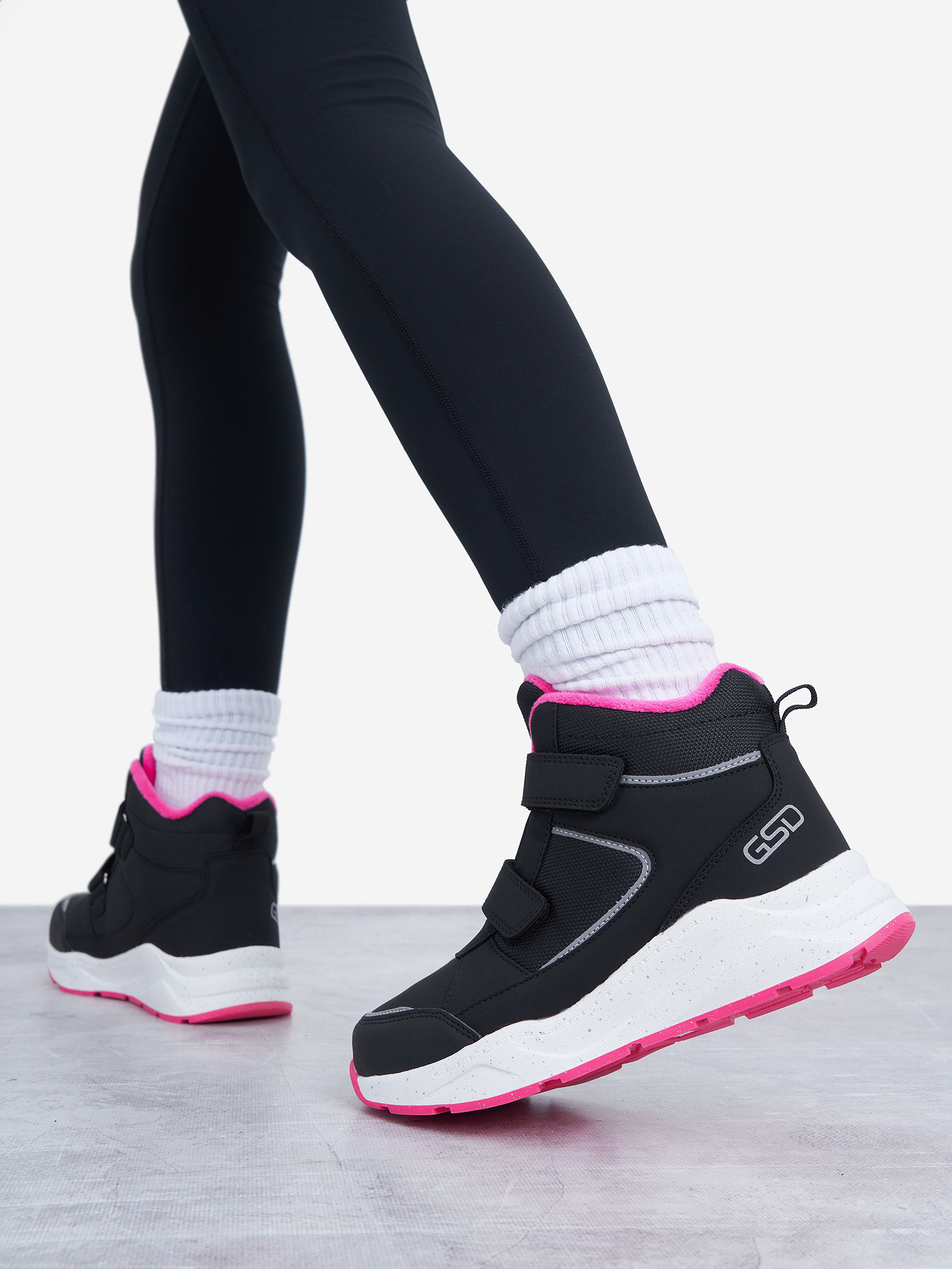 

Ботинки утепленные для девочек GSD Step Mid, Черный