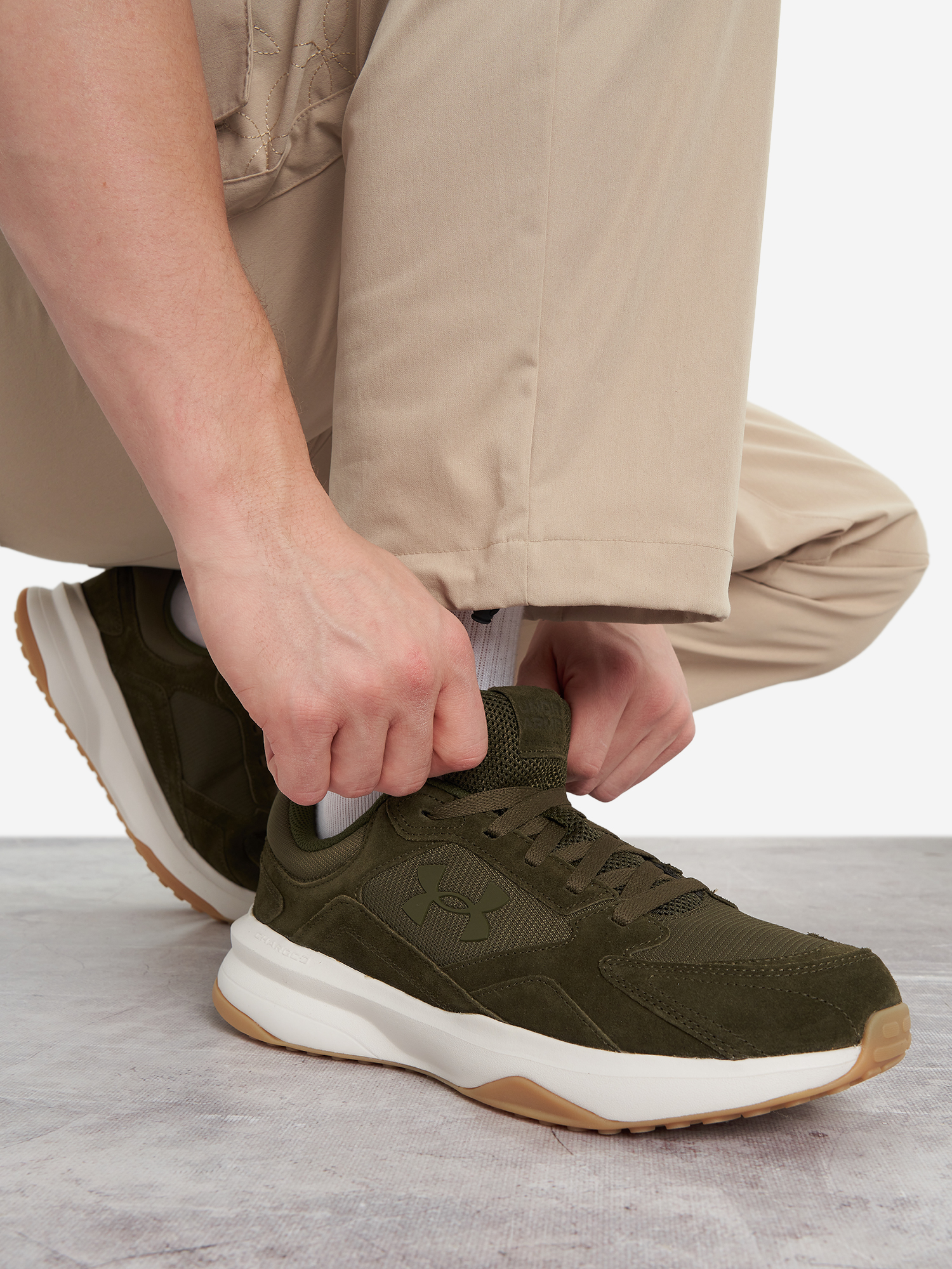 

Кроссовки мужские Under Armour Edge Suede, Зеленый