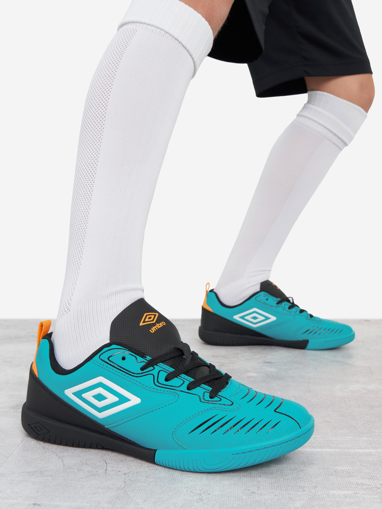 Бутсы Umbro Point Jnr Ic, зеленый, арт. umf253b104u02-27