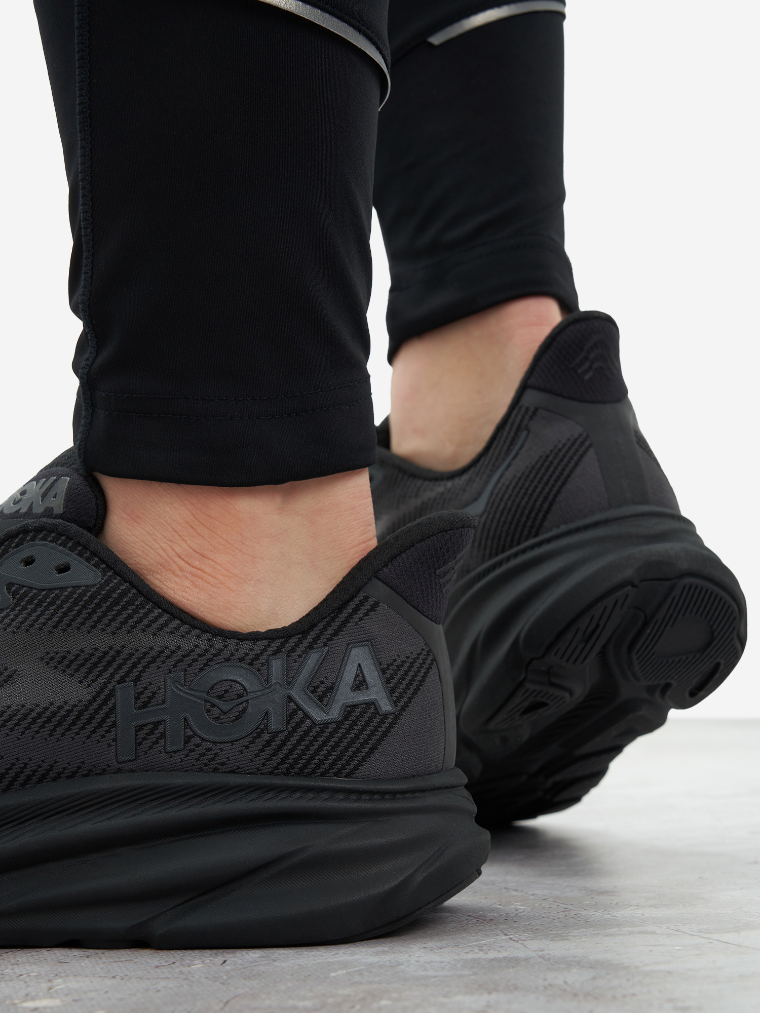 Кроссовки мужские Hoka One One Clifton 9, Черный Вид№9