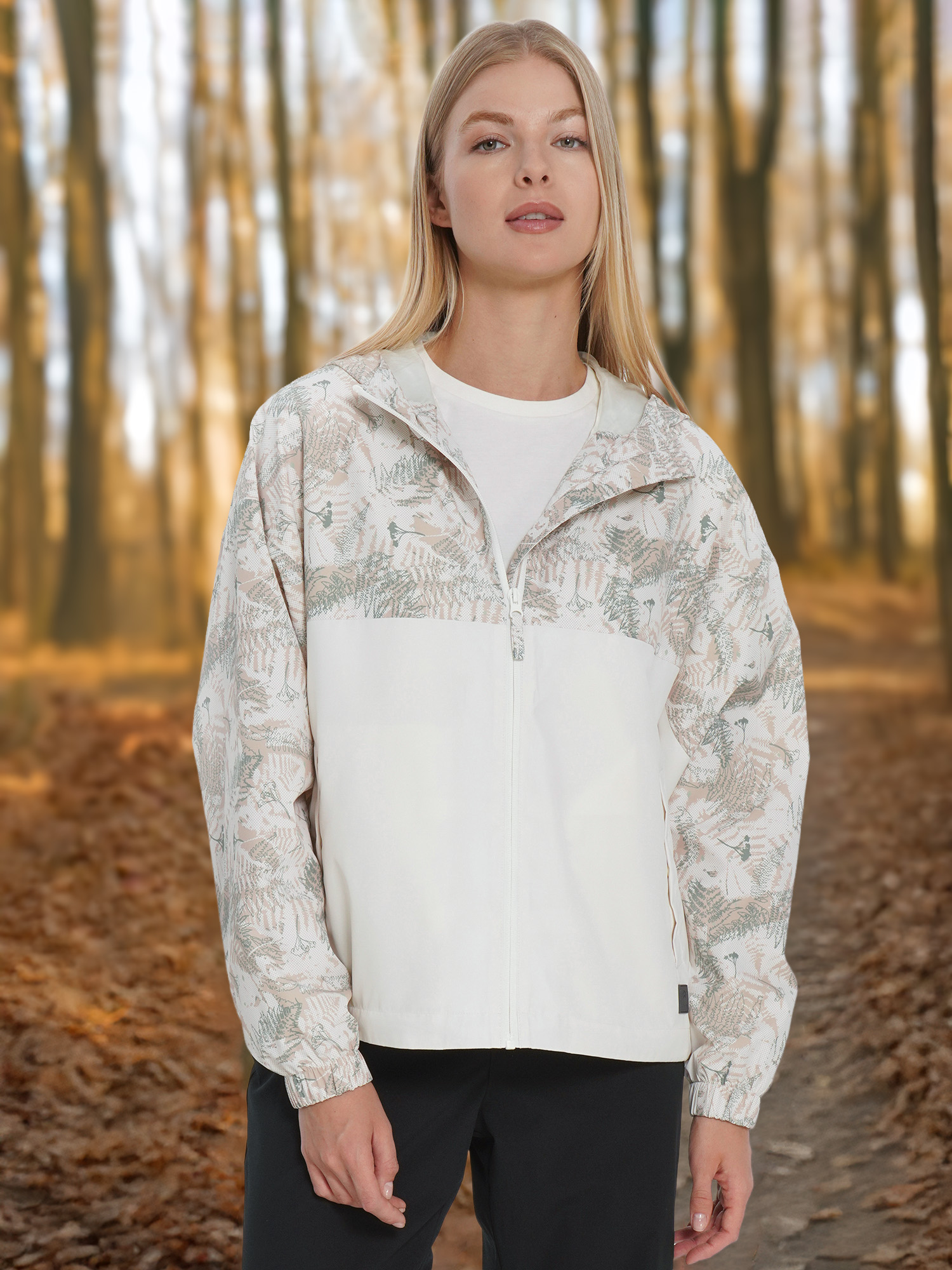 Изображение товара Женская ветровка Outventure для активного отдыха