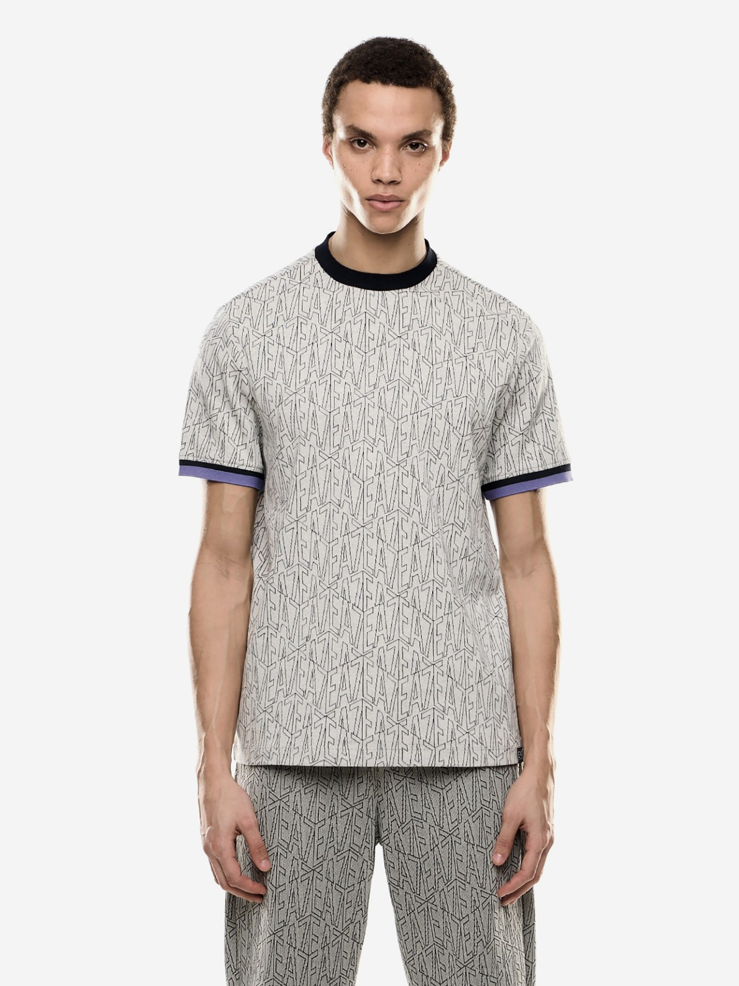 Изображение товара Мужская футболка EA7 бежевая спортивная для мужчин