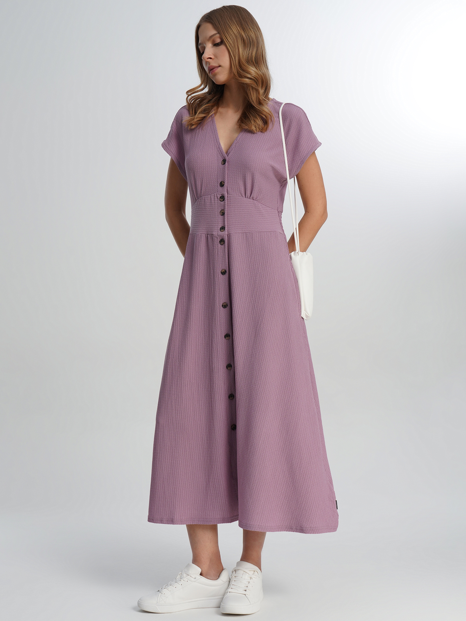 Изображение товара Женское платье Protest прямого кроя сиреневого цвета для серфинга Изображение товара Женское платье Protest прямого кроя сиреневого цвета для серфинга