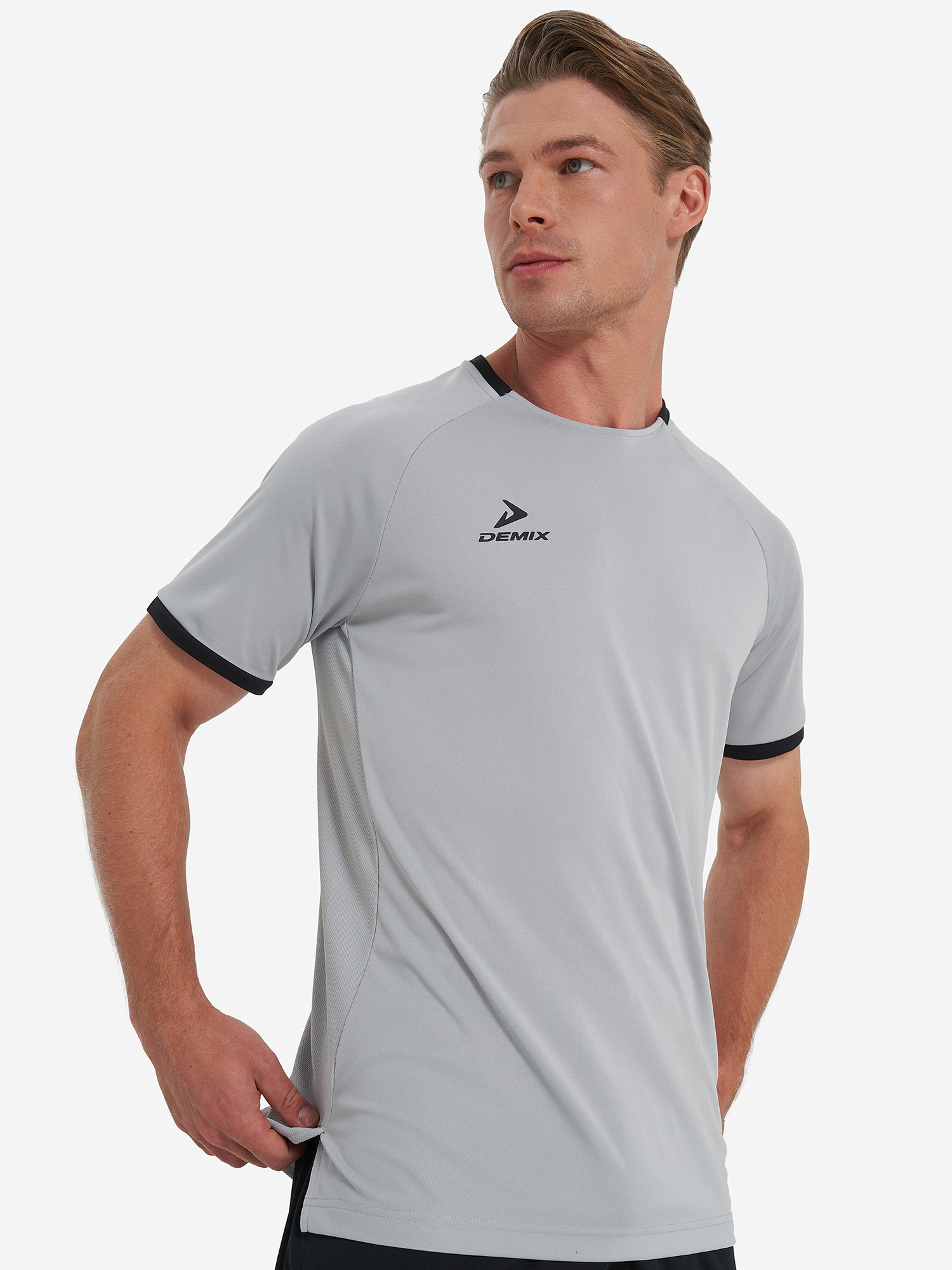 Изображение товара Мужская футболка Demix для футбола и тренировок с технологией MOVI-tex wick