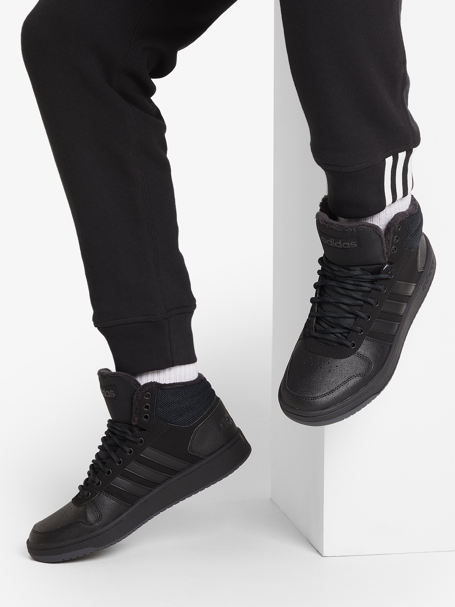 

Кеды мужские adidas Hoops 2.0 Mid, Черный