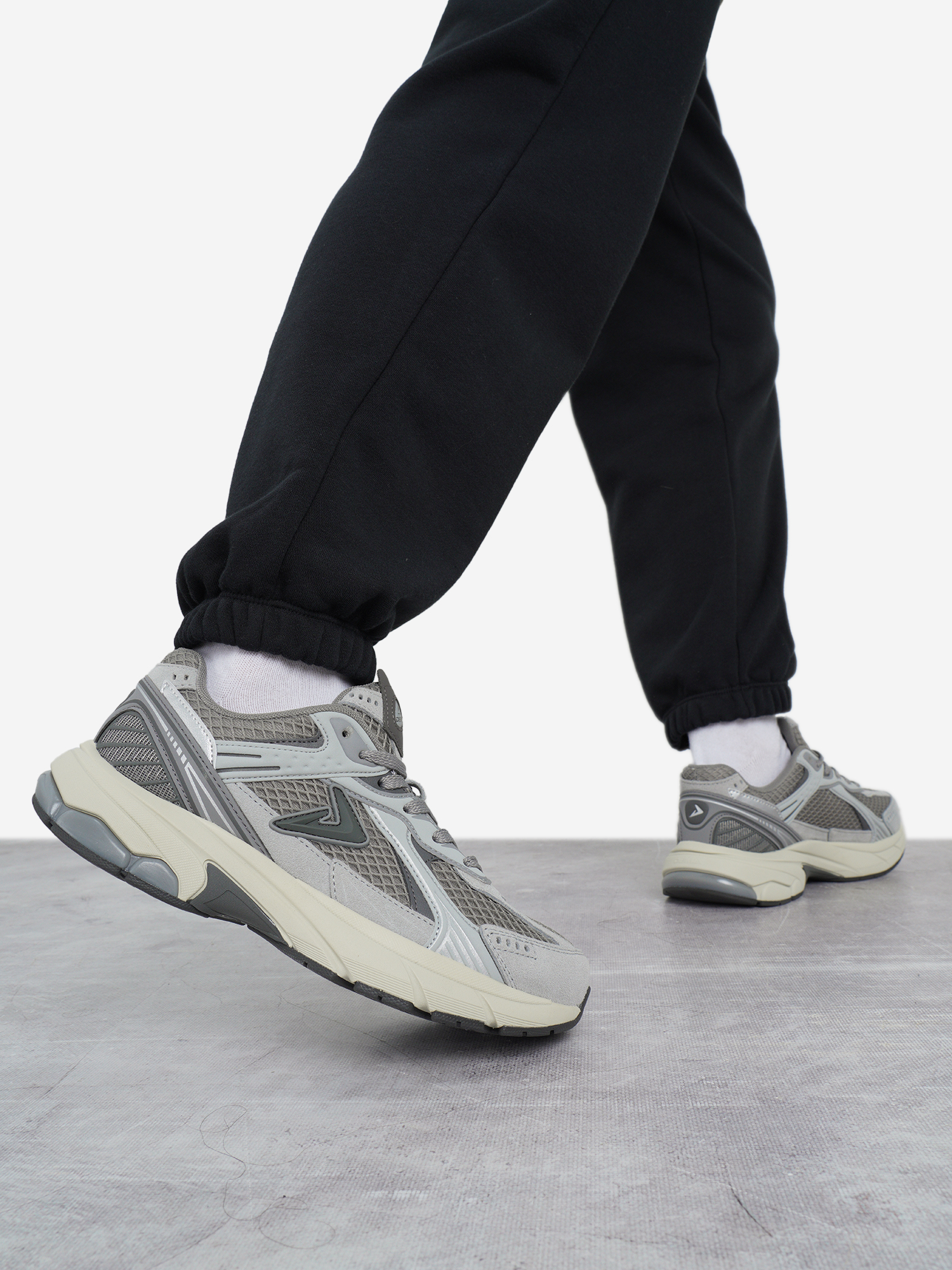 Изображение товара Кроссовки женские Demix Heritage Y2K Lea, Серый