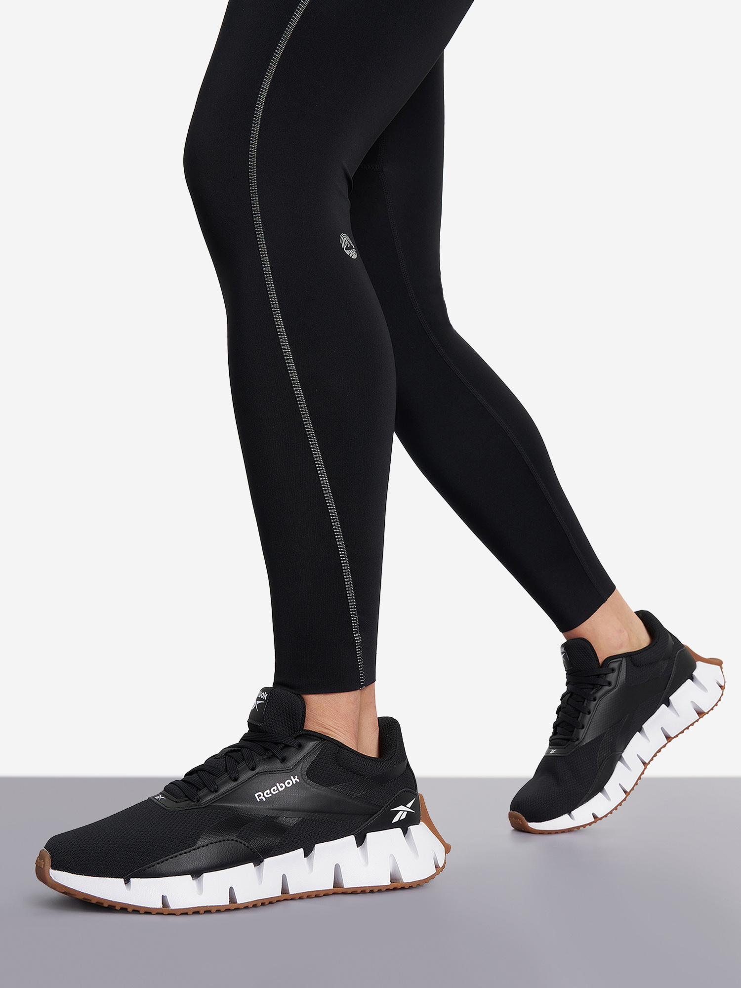 

Кроссовки женские Reebok Zig Dynamica Str, Черный