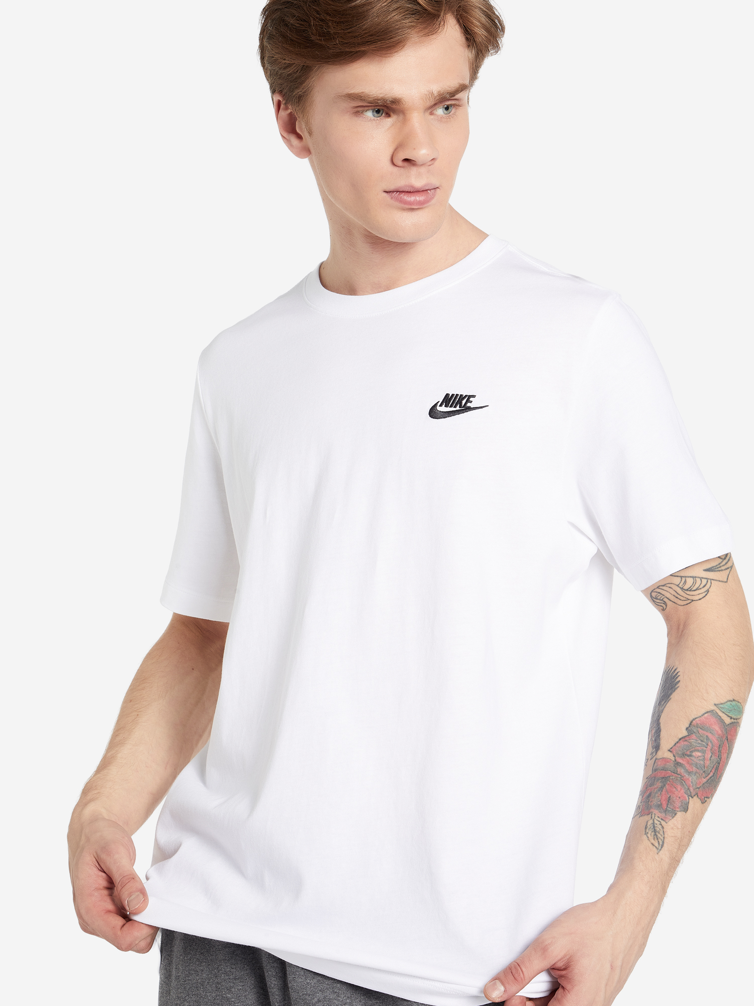 

Футболка мужская Nike Sportswear Club, Белый