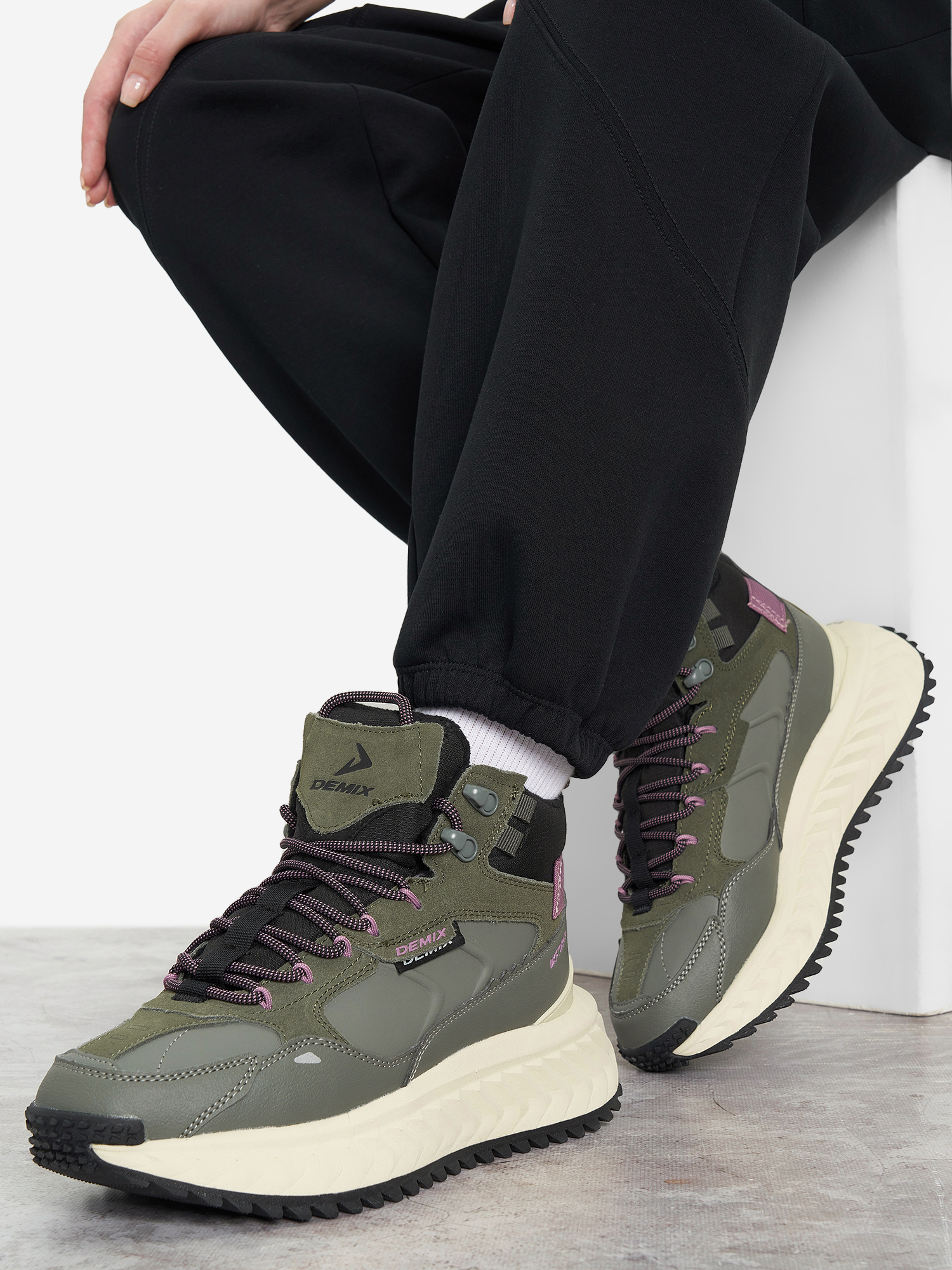 Изображение товара Кроссовки утепленные женские Demix Ucrazy Enrblast 3, Хаки