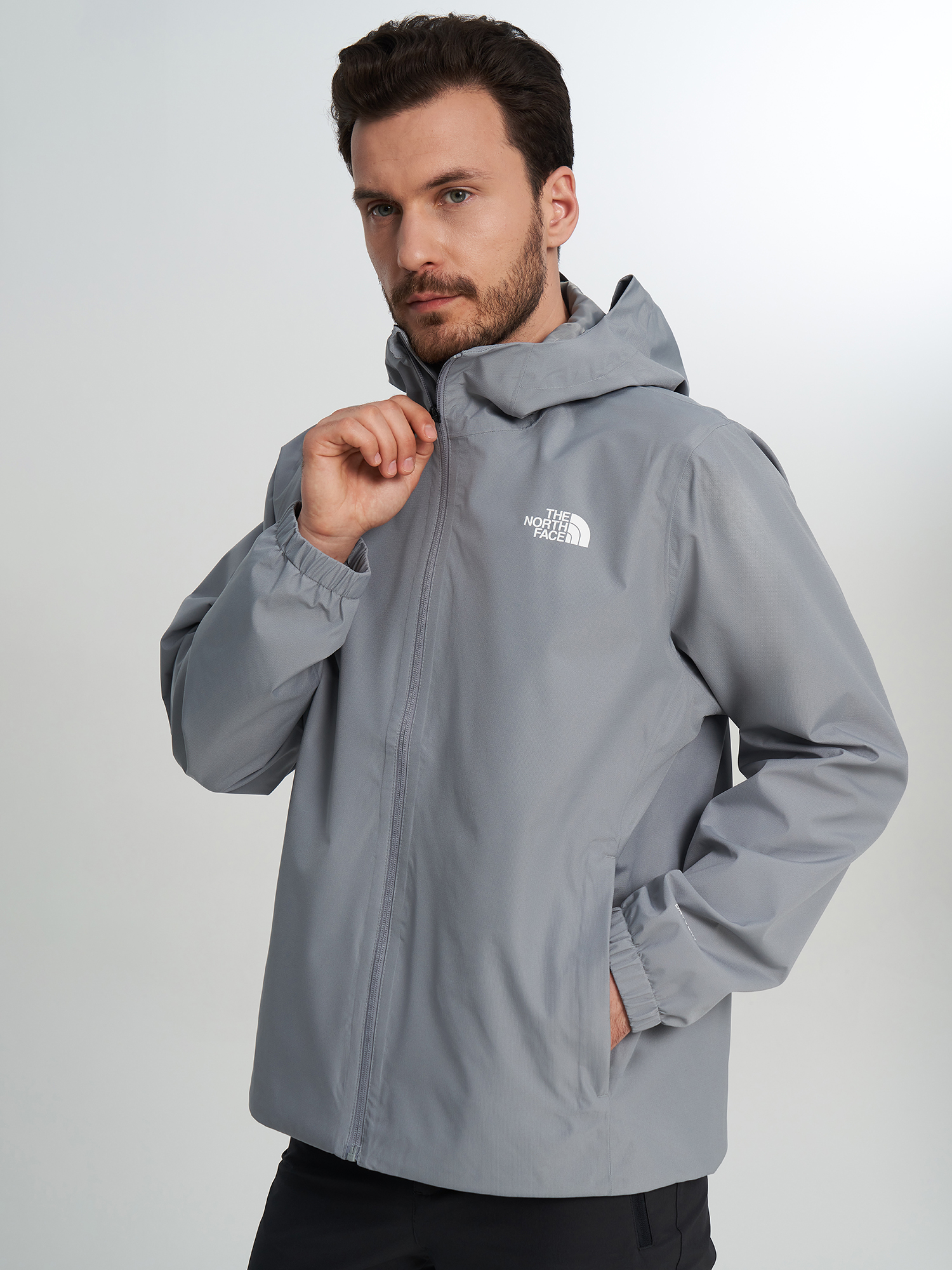 Изображение товара Мембранная мужская куртка The North Face Quest для походов и активного отдыха