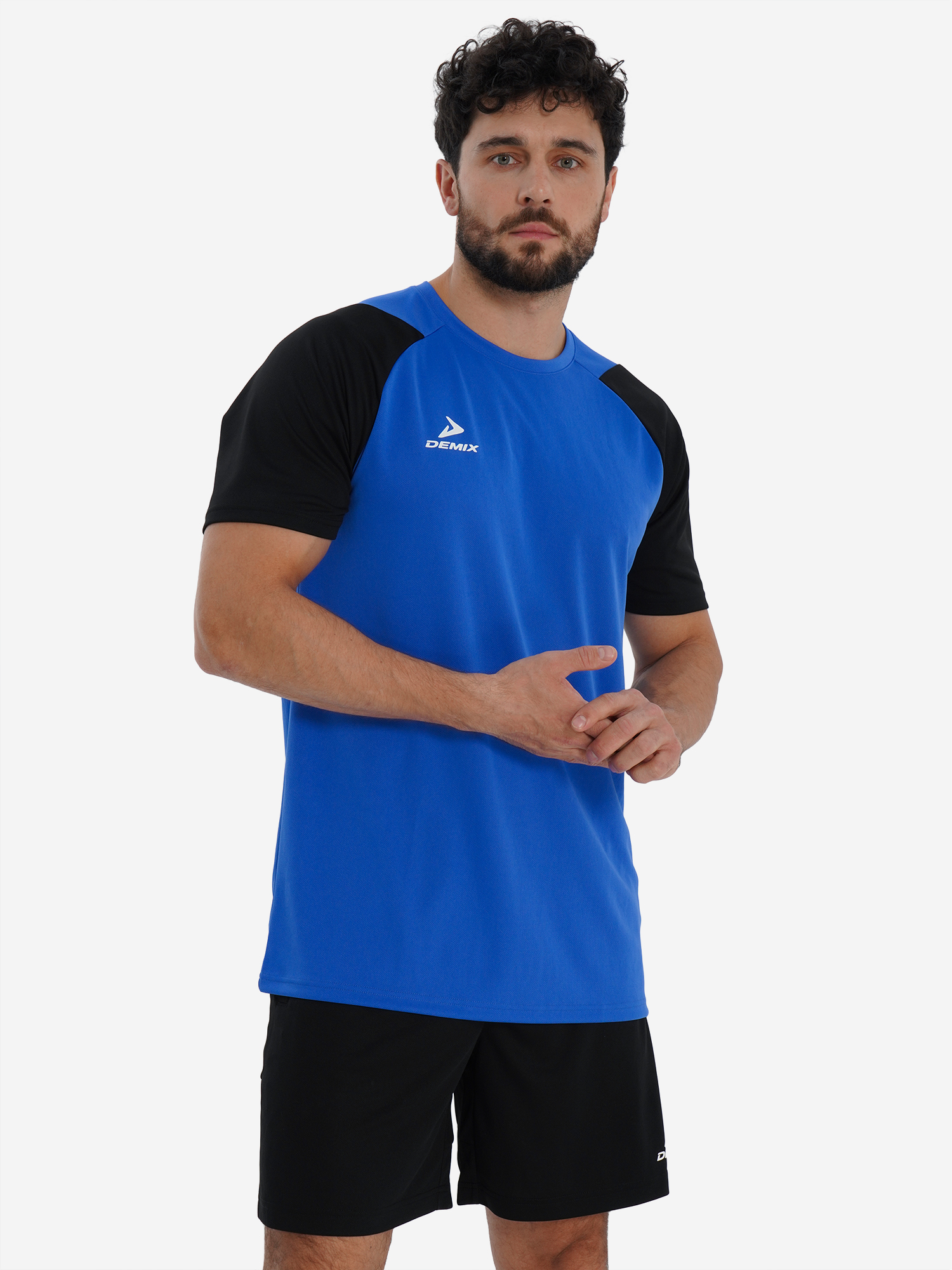 Изображение товара Мужская футбольная футболка Demix Playmaker для активных занятий спортом