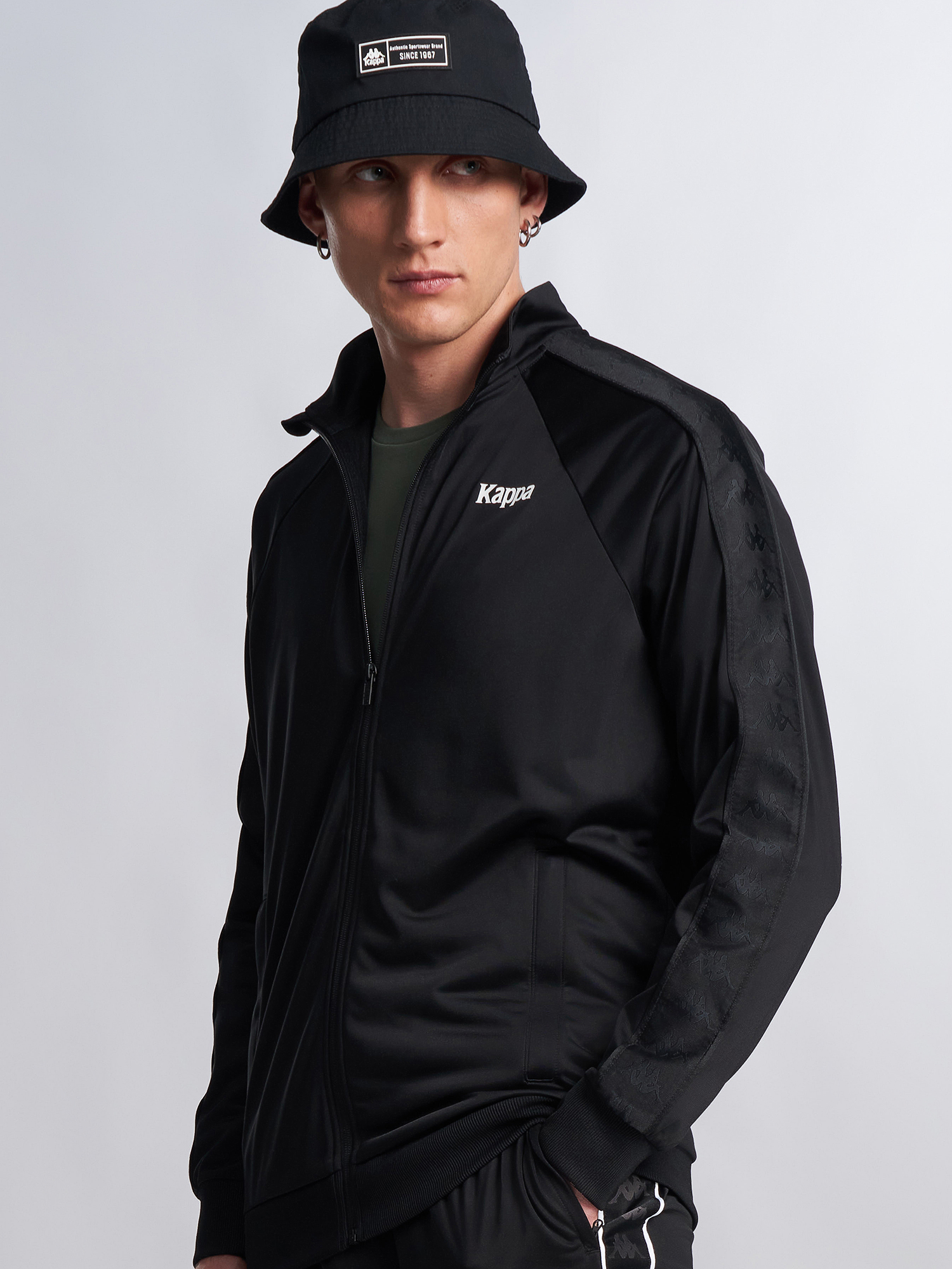 Изображение товара Мужская спортивная куртка Kappa Banda d'Origini всесезонная прямой покрой
