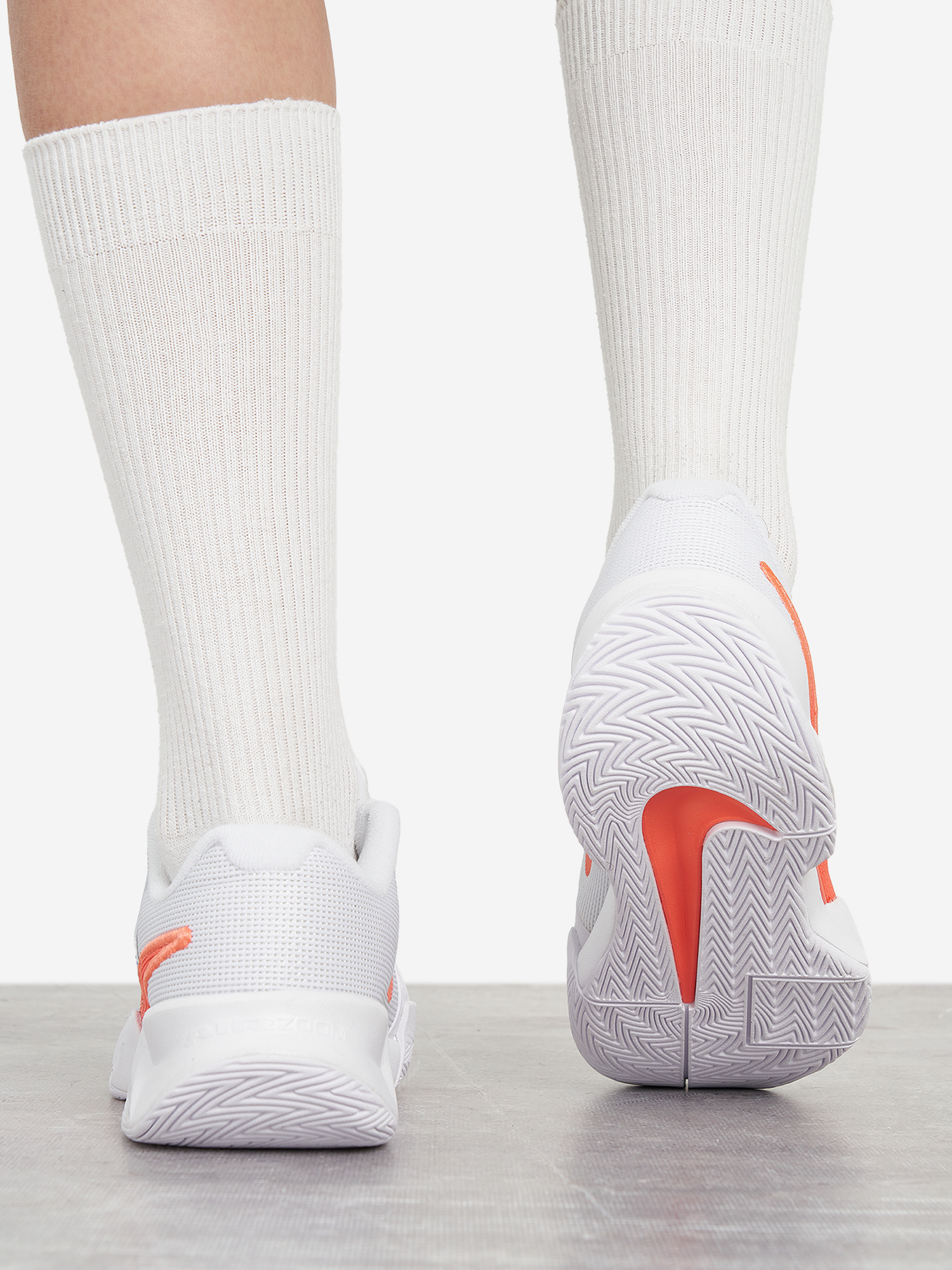 фото Кроссовки женские nike gp challenge pro, белый