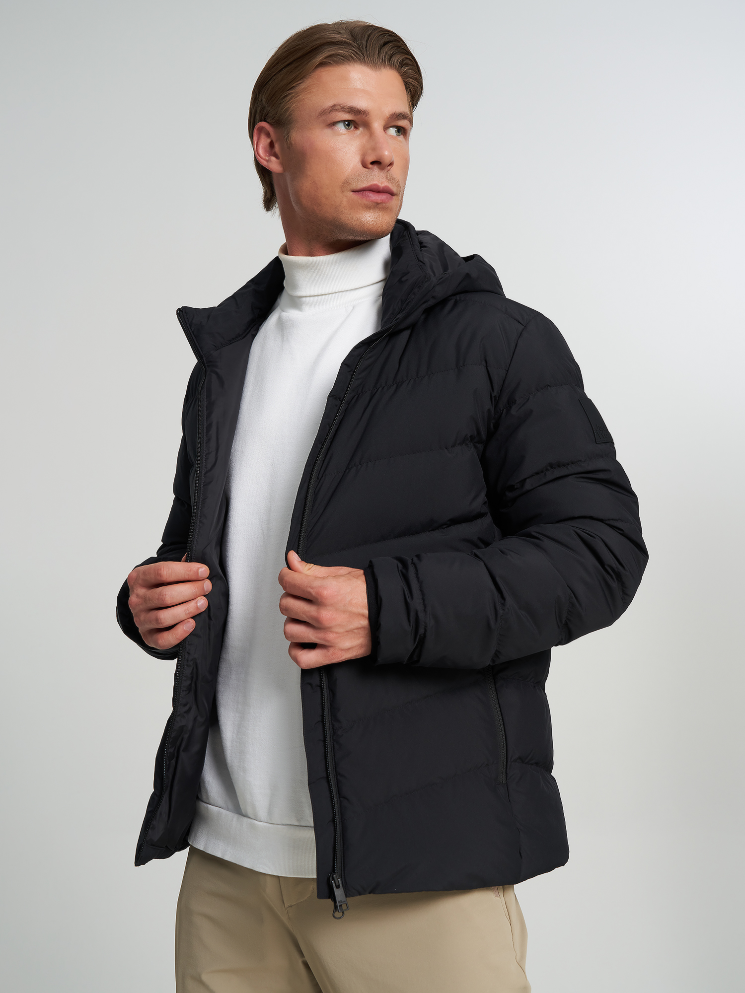 Изображение товара Мужской пуховик Jack Wolfskin Colonius для зимних путешествий и активного отдыха Изображение товара Мужской пуховик Jack Wolfskin Colonius для зимних путешествий и активного отдыха
