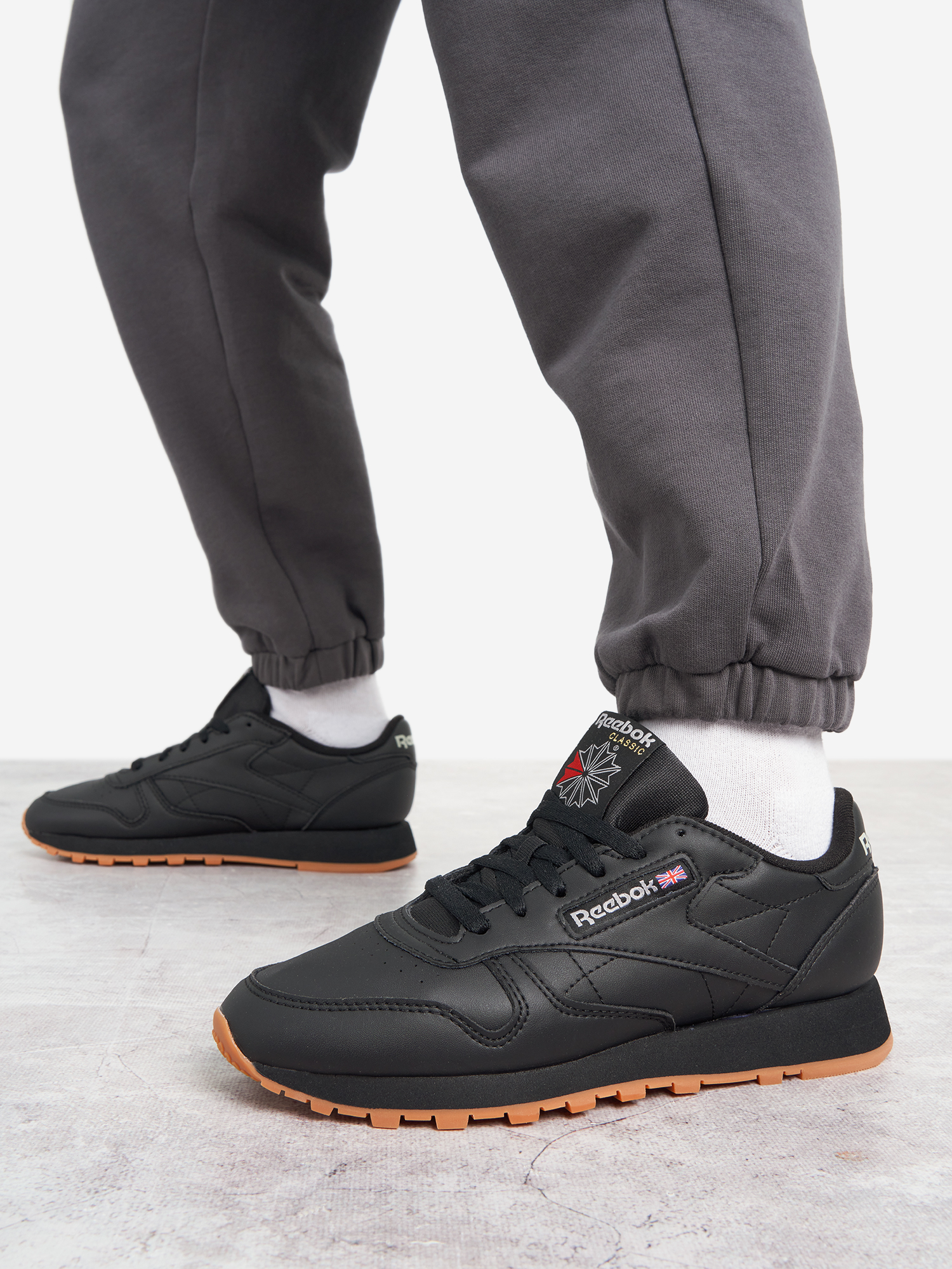 

Кроссовки женские Reebok Classic Leather, Черный