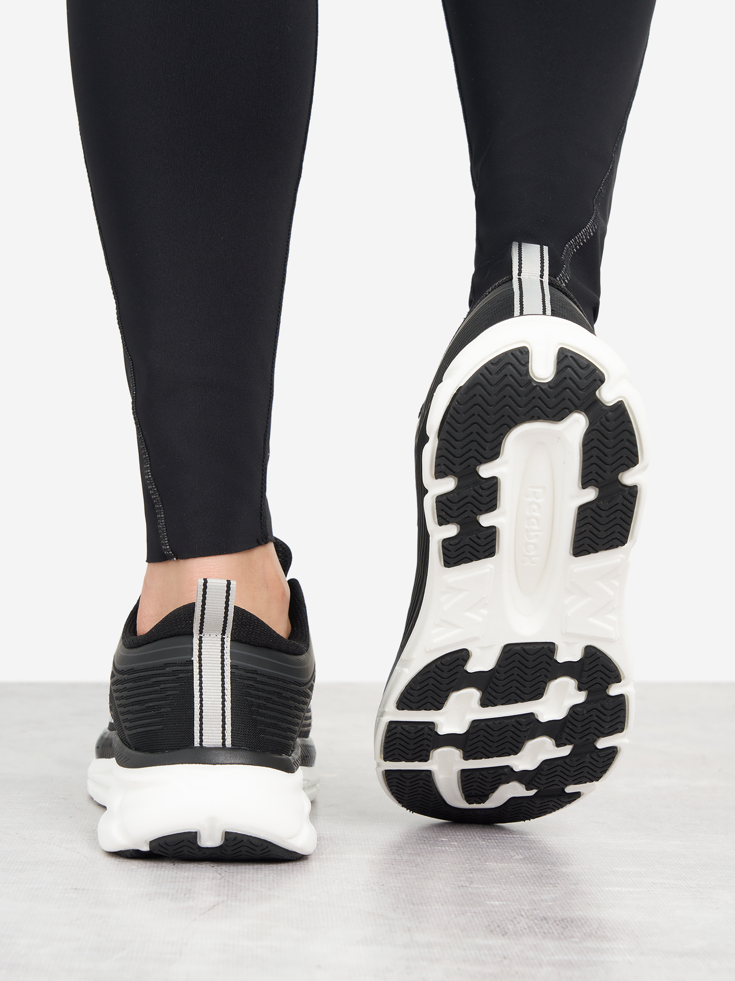 фото Кроссовки женские reebok road strider, черный