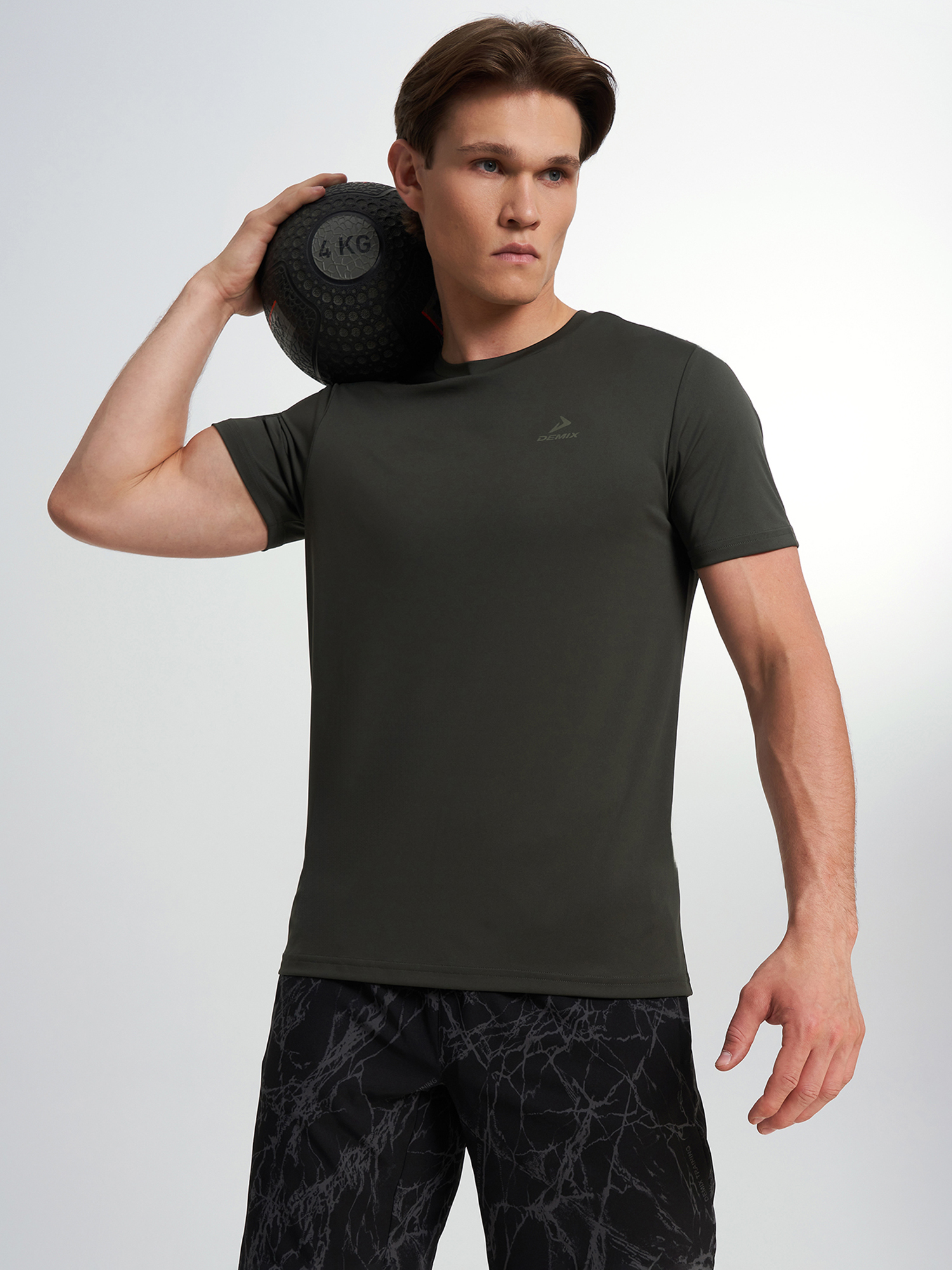 Изображение товара Футболка мужская Demix ActiveMove, Темно-зеленый Изображение товара Футболка мужская Demix ActiveMove, Темно-зеленый