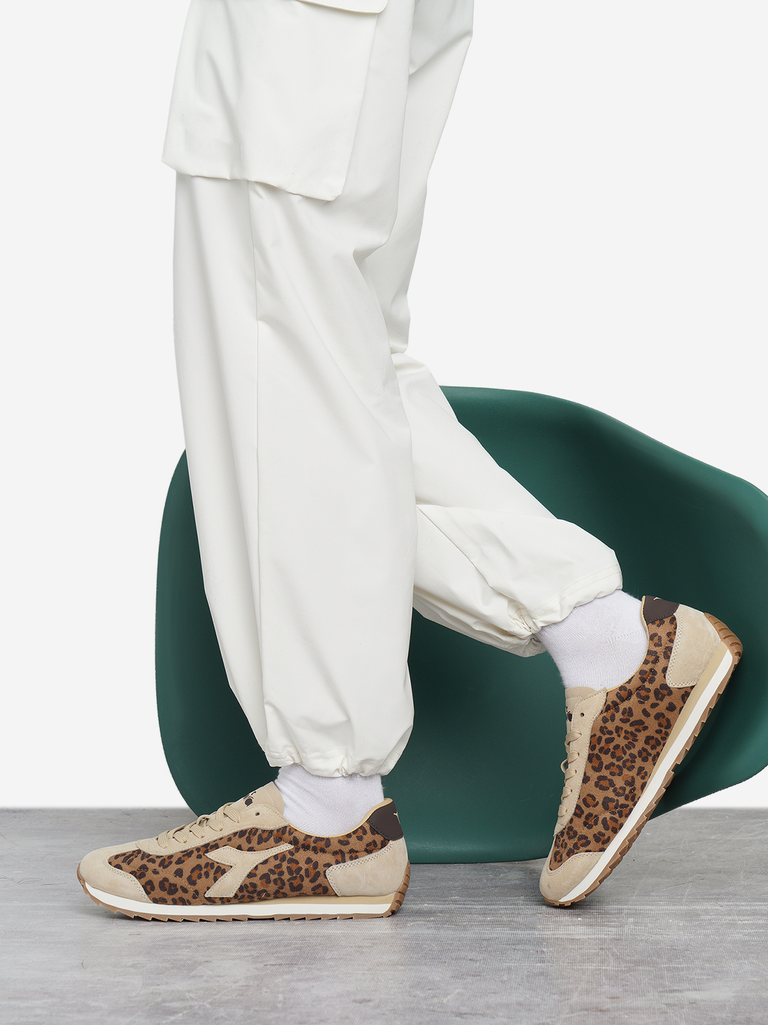 Изображение товара Женские кроссовки Diadora Flavia для спорта и повседневной носки