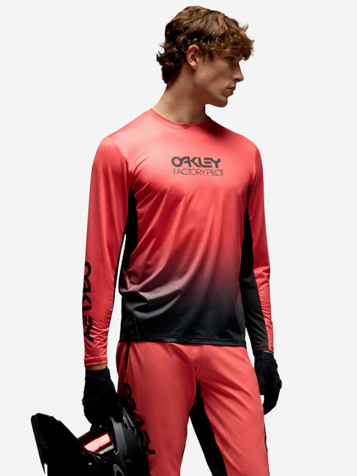 Изображение товара Джерси Oakley Maven Coast L/S 2.0, Красный/Черный Изображение товара Джерси Oakley Maven Coast L/S 2.0, Красный/Черный