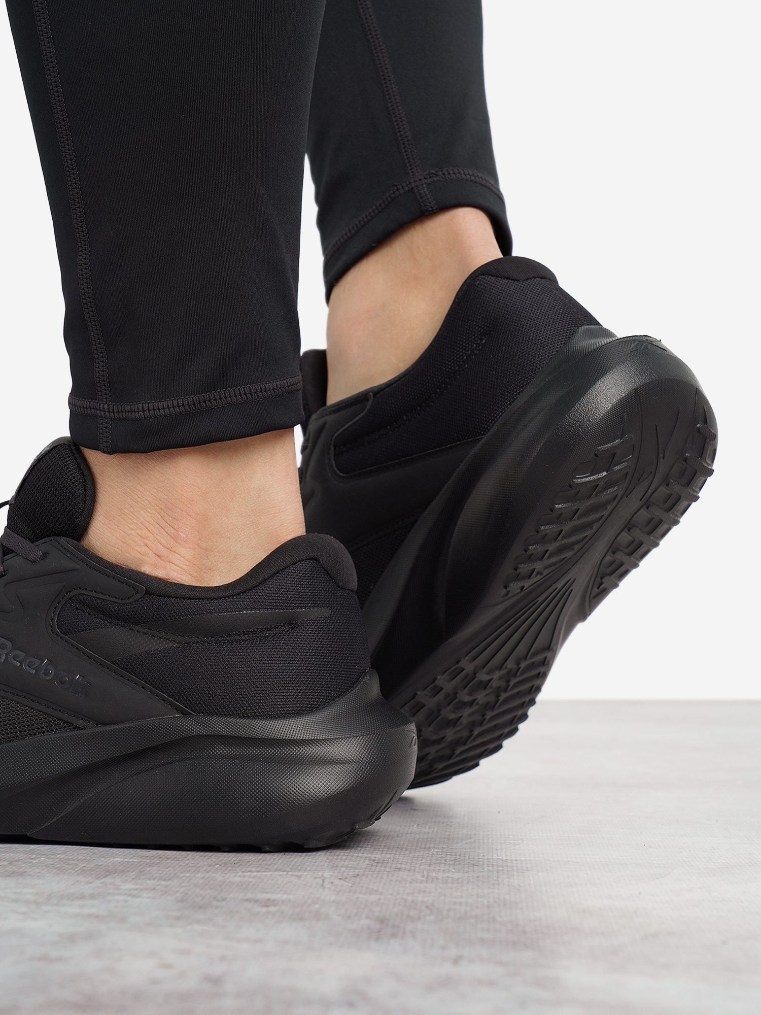 фото Кроссовки мужские reebok lite 5, черный