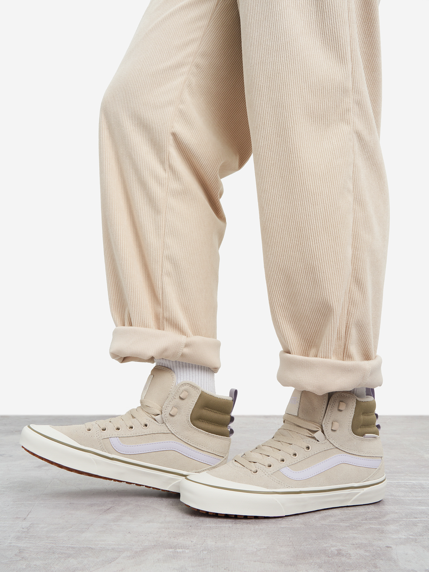 Изображение товара Кеды женские Vans Ashwood Hi Vansguard