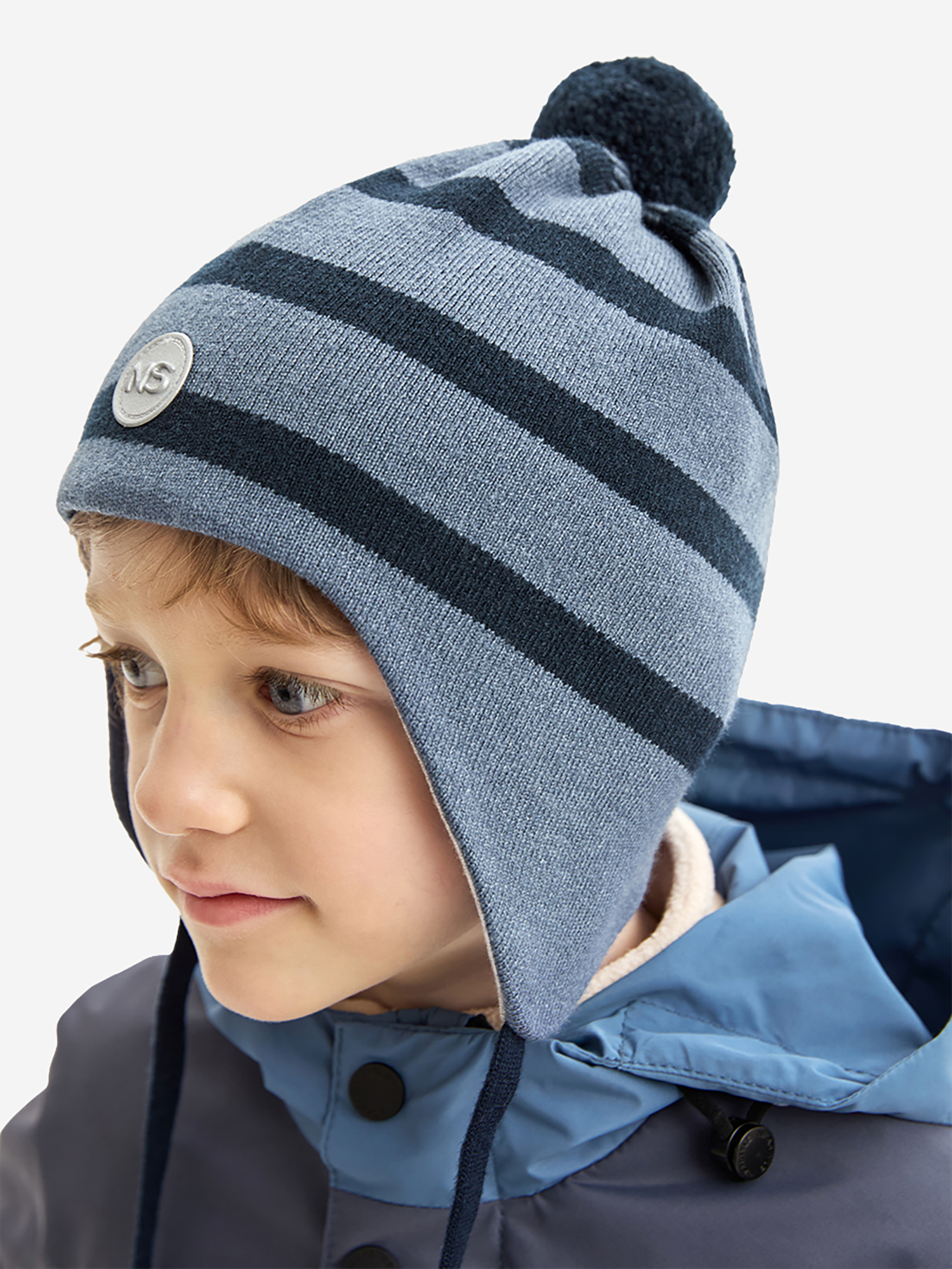 Изображение товара Демисезонная детская шапка NIKASTYLE для активных видов спорта и прогулок Россия