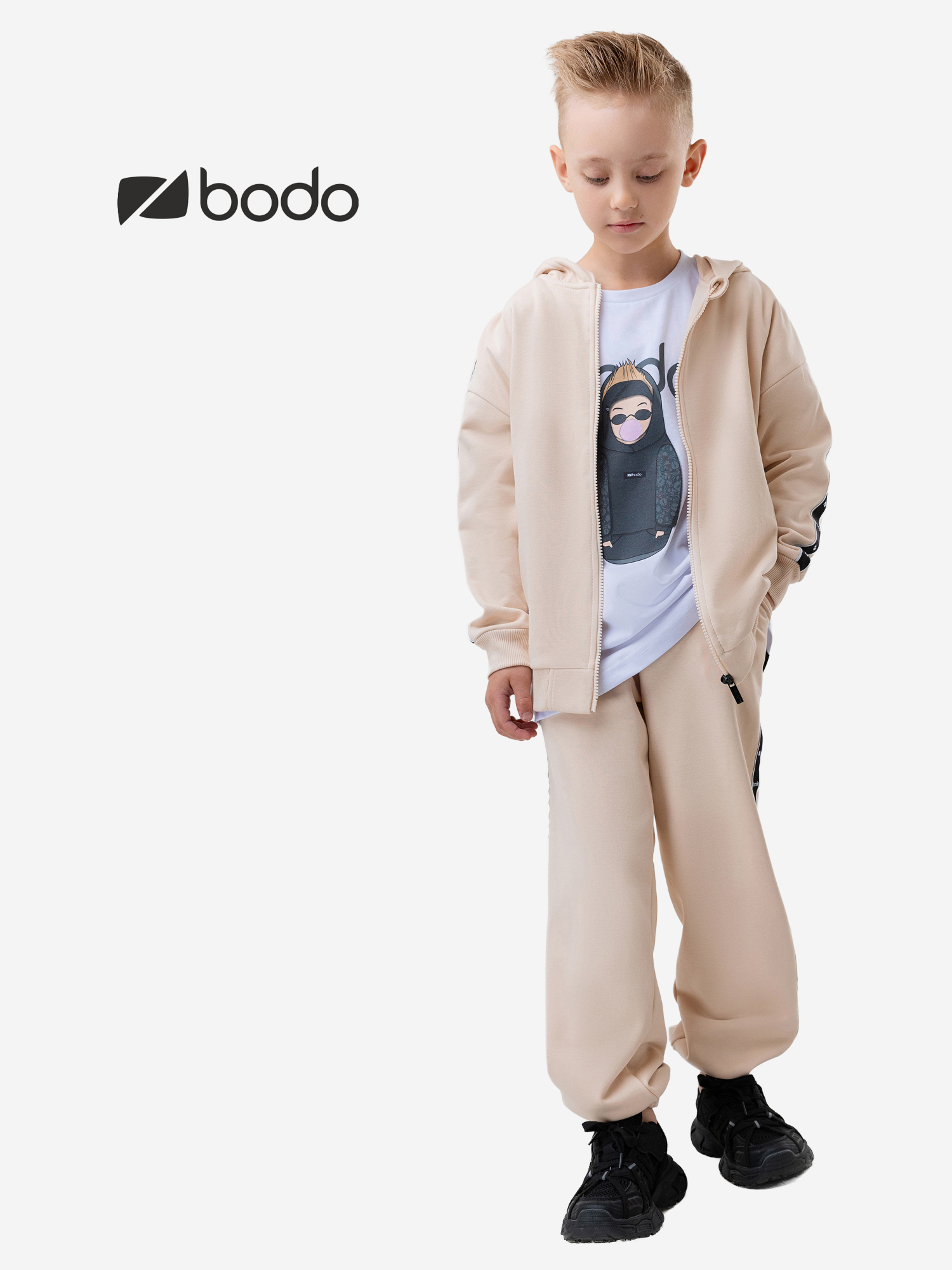 Изображение товара Спортивный костюм для мальчиков bodo из футера для активных игр и путешествий Изображение товара Спортивный костюм для мальчиков bodo из футера для активных игр и путешествий