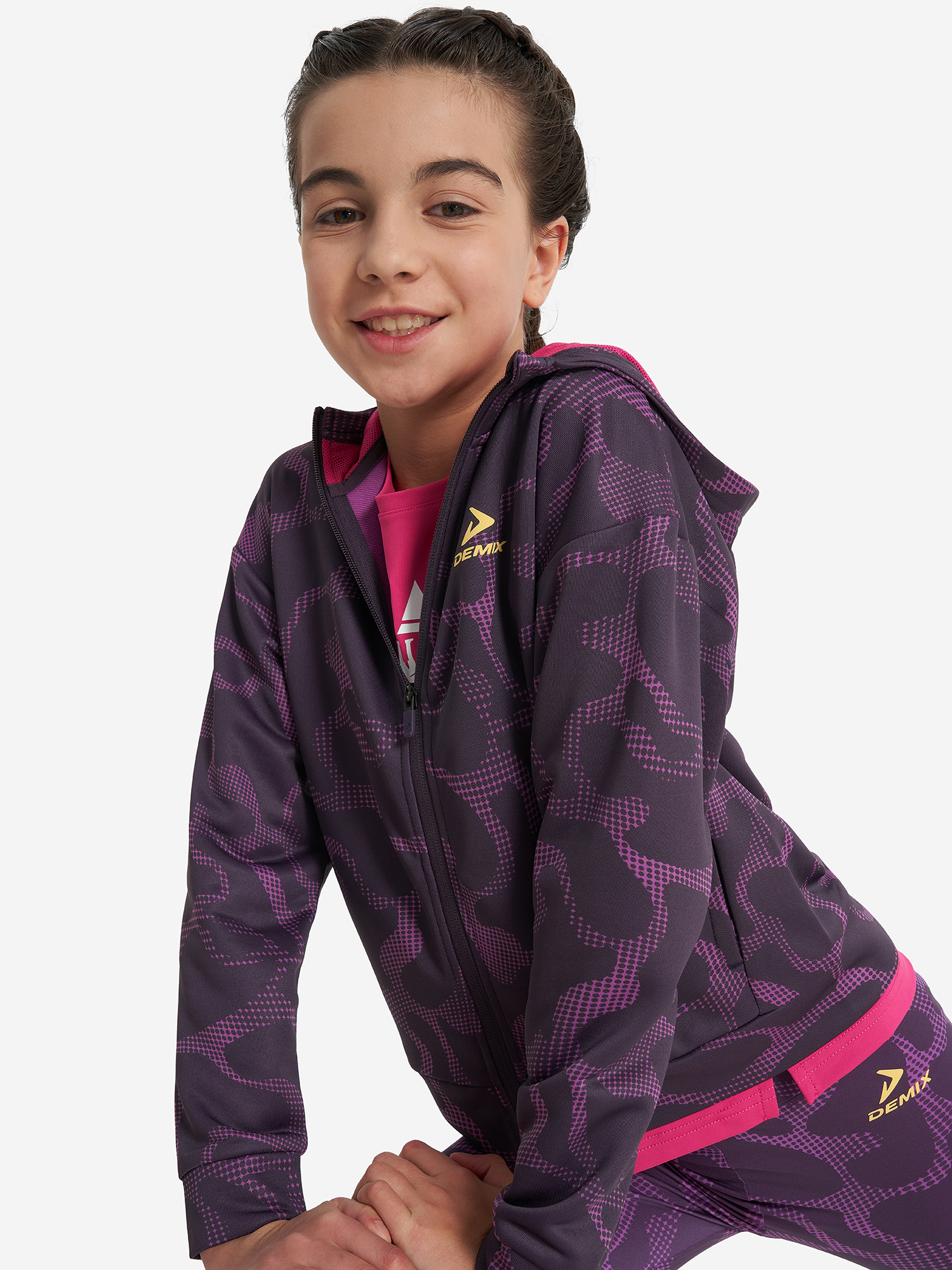 Изображение товара Демисовка для девочек с капюшоном и отведением влаги Demix 131055DMX-F1 Изображение товара Демисовка для девочек с капюшоном и отведением влаги Demix 131055DMX-F1