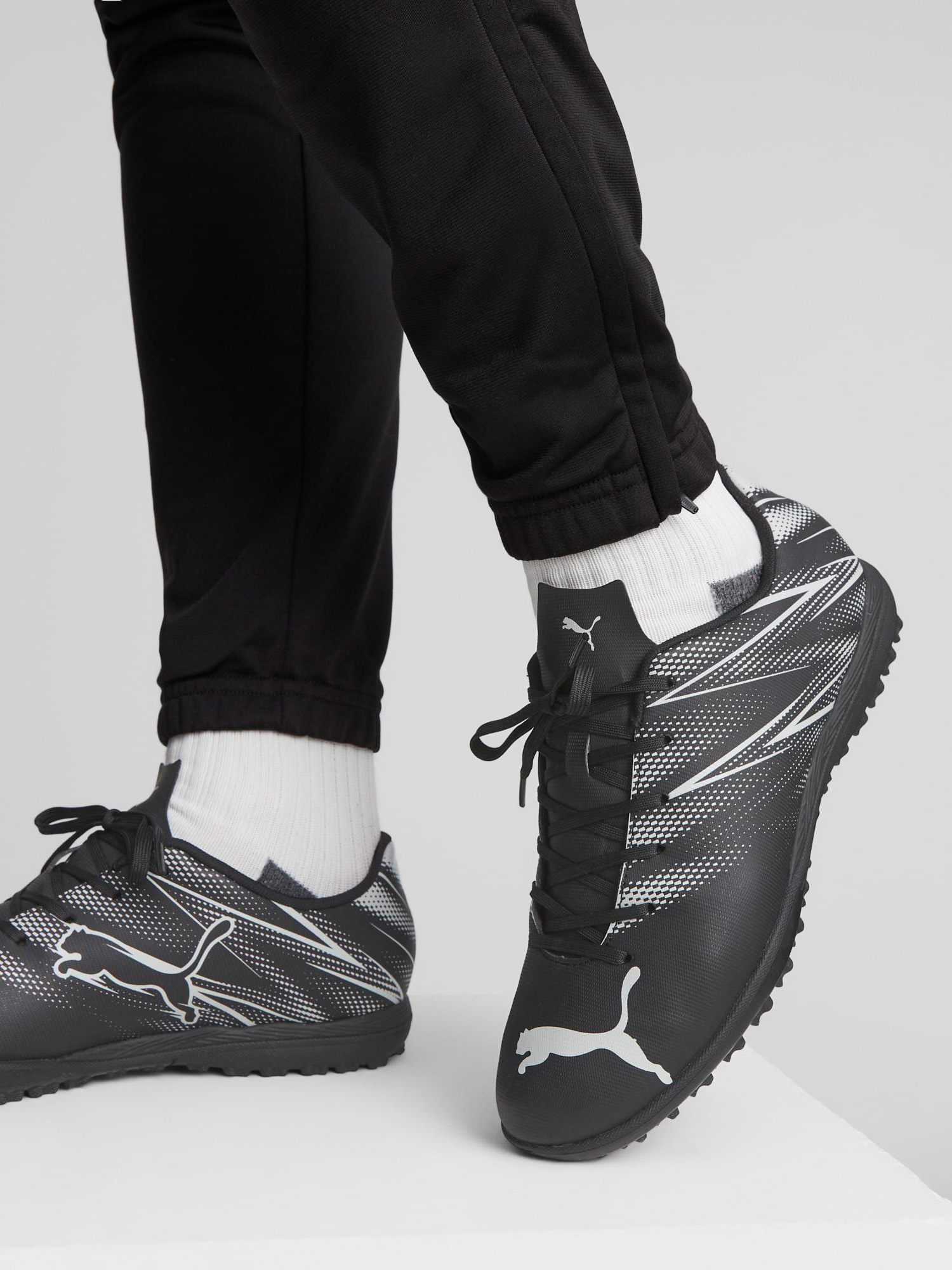 Изображение товара Мужские бутсы PUMA Attacanto для футбола на жестком покрытии