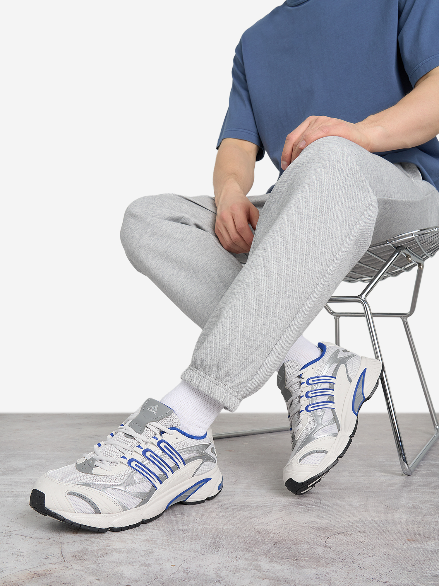 

Кроссовки мужские adidas Temper Run 2, Серый