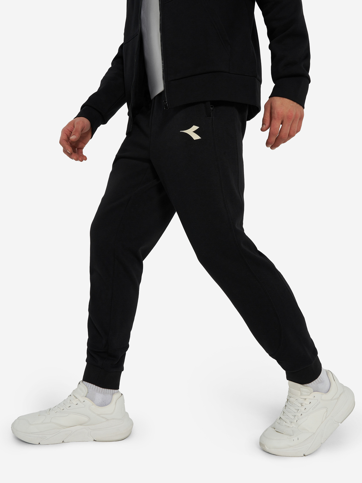 Брюки спортивные мужские Diadora, черный, арт. 102.180936d07-80013