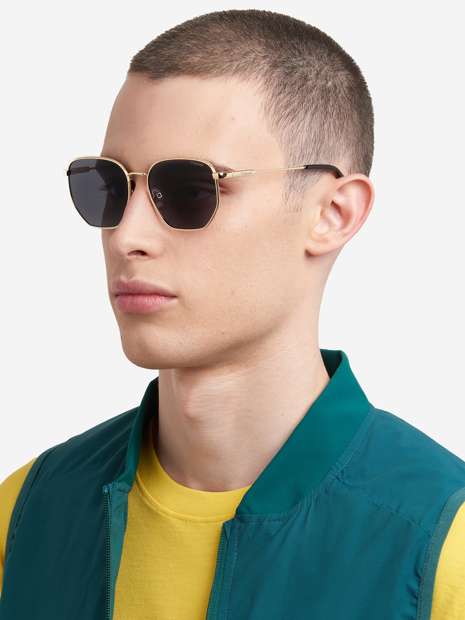 Изображение товара Солнцезащитные очки Polaroid с поляризационными линзами UV400 стильные и надежные