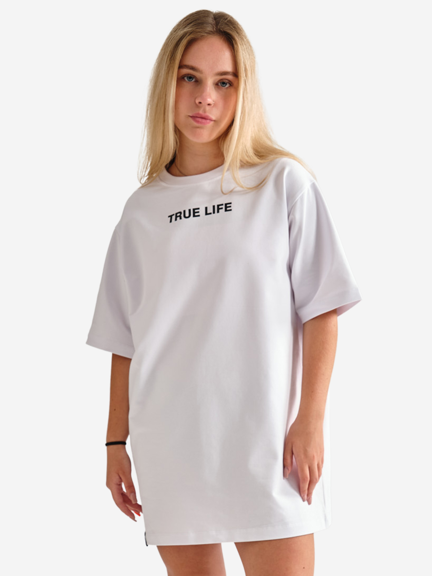 Изображение товара Женское платье-футболка Surfskate white BESRF с рисунком всесезонное