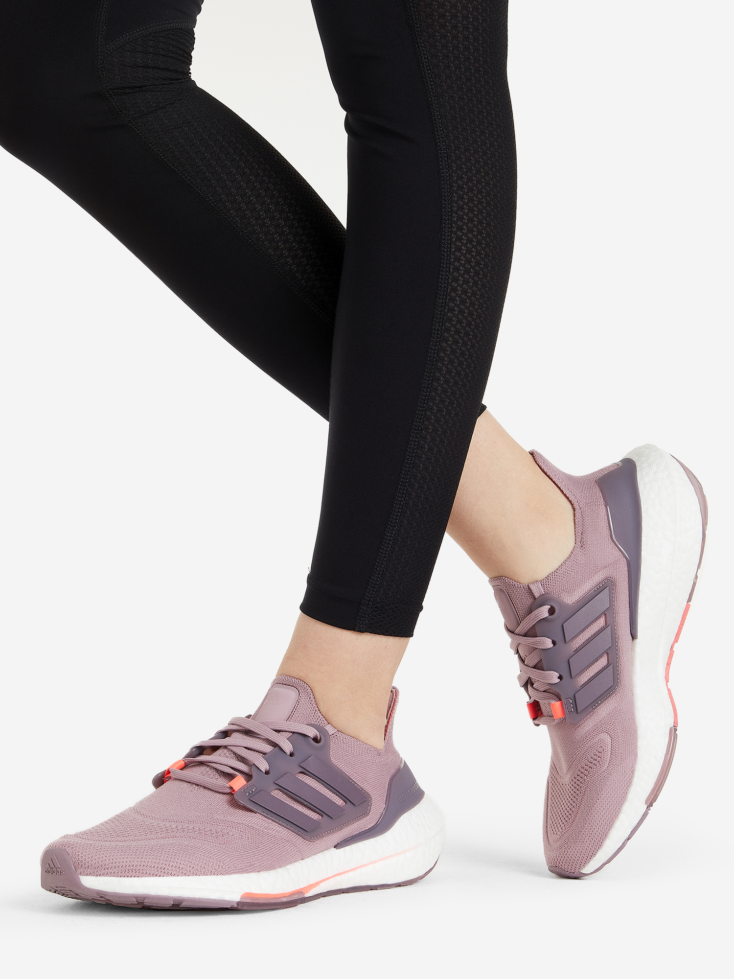 Кроссовки женские adidas Ultraboost 22, Розовый