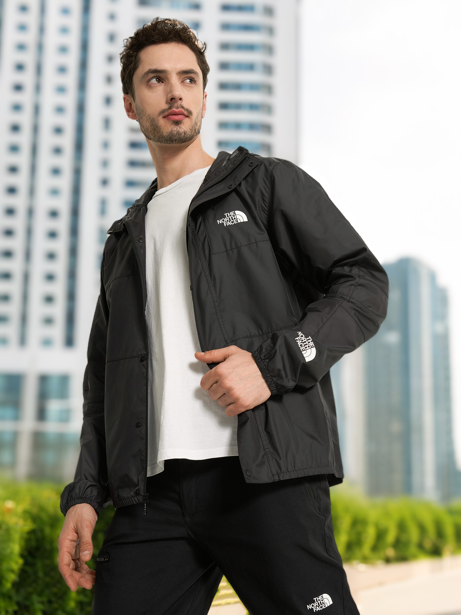 

Ветровка мужская The North Face Seasonal Mountain, Черный