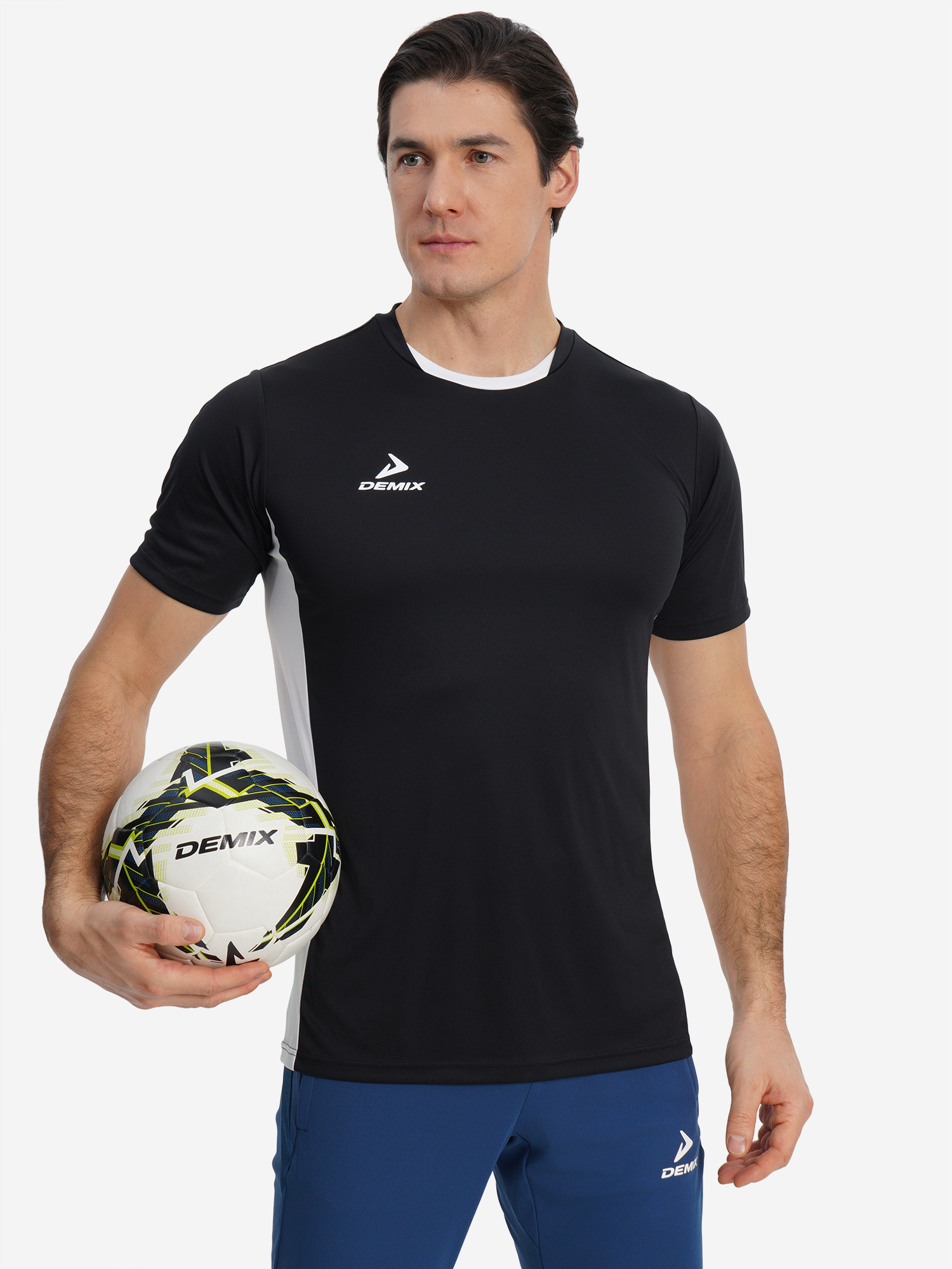 Изображение товара Футболка мужская Demix Matchday черно-белая для футбола